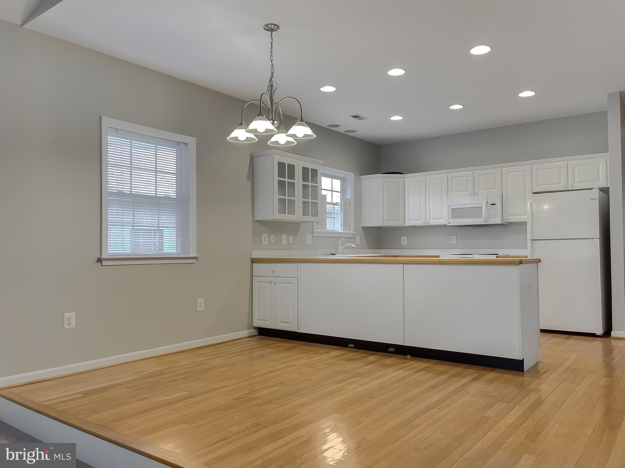 POTOMAC BEACH - Residential Lease