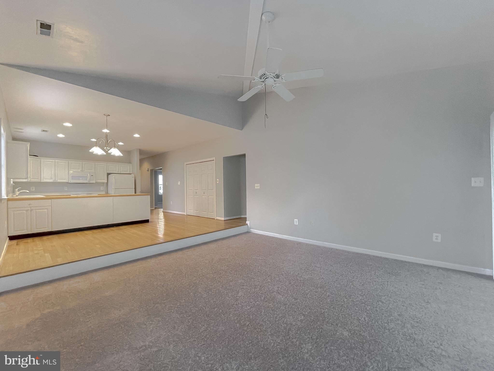 POTOMAC BEACH - Residential Lease