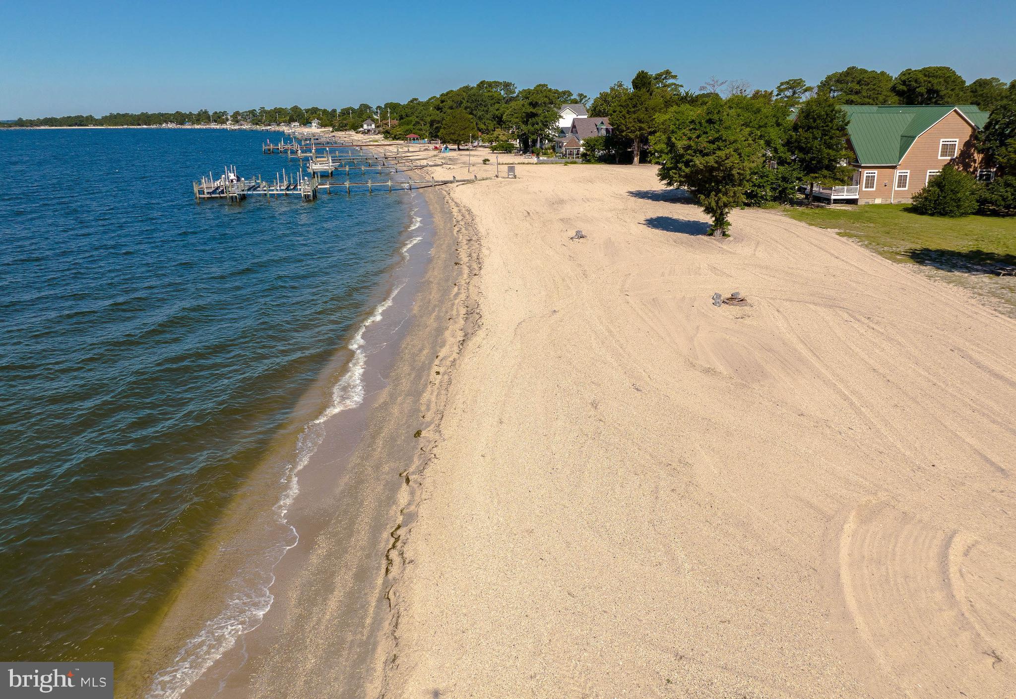 POTOMAC BEACH - Residential Lease
