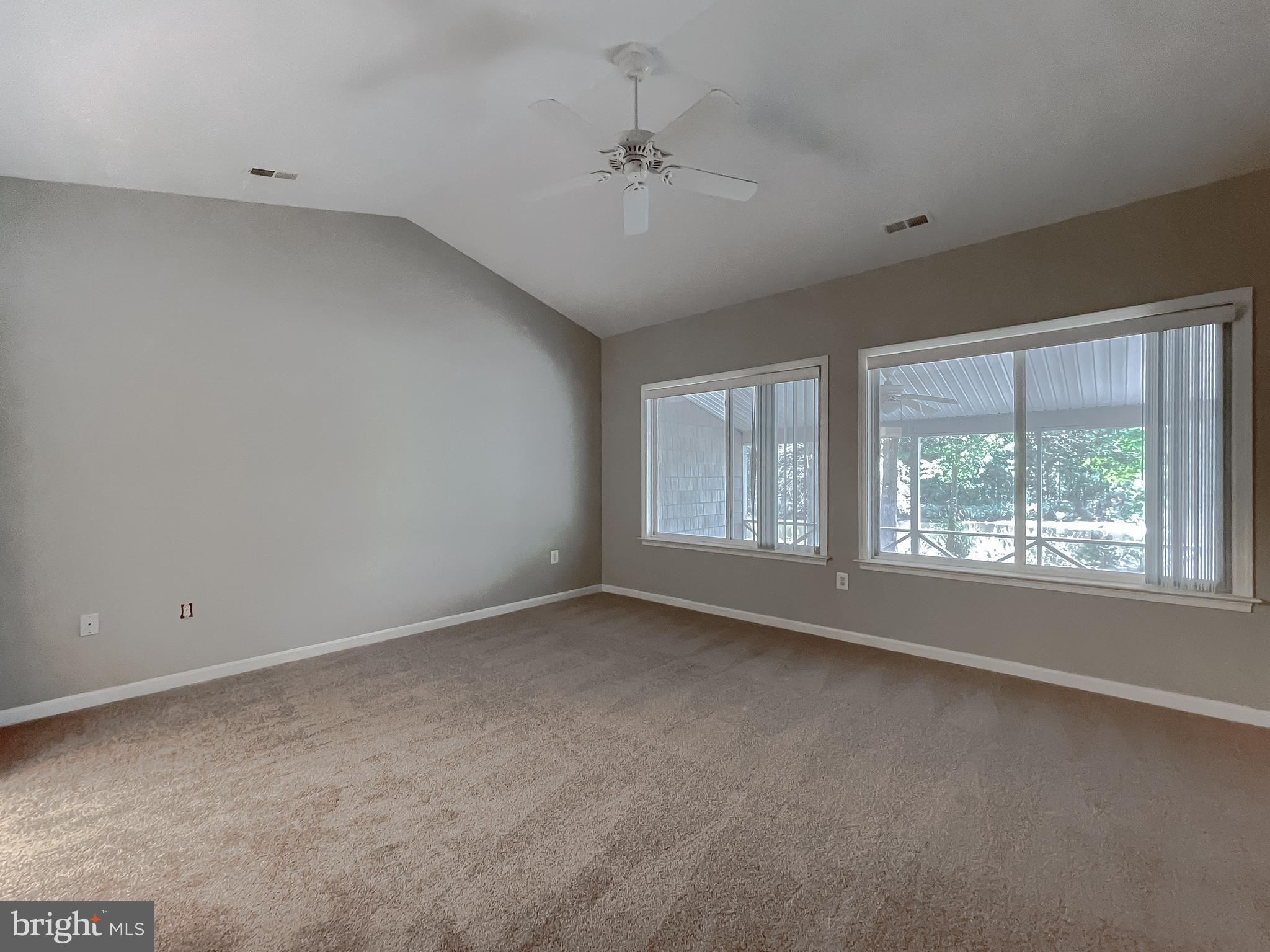 POTOMAC BEACH - Residential Lease