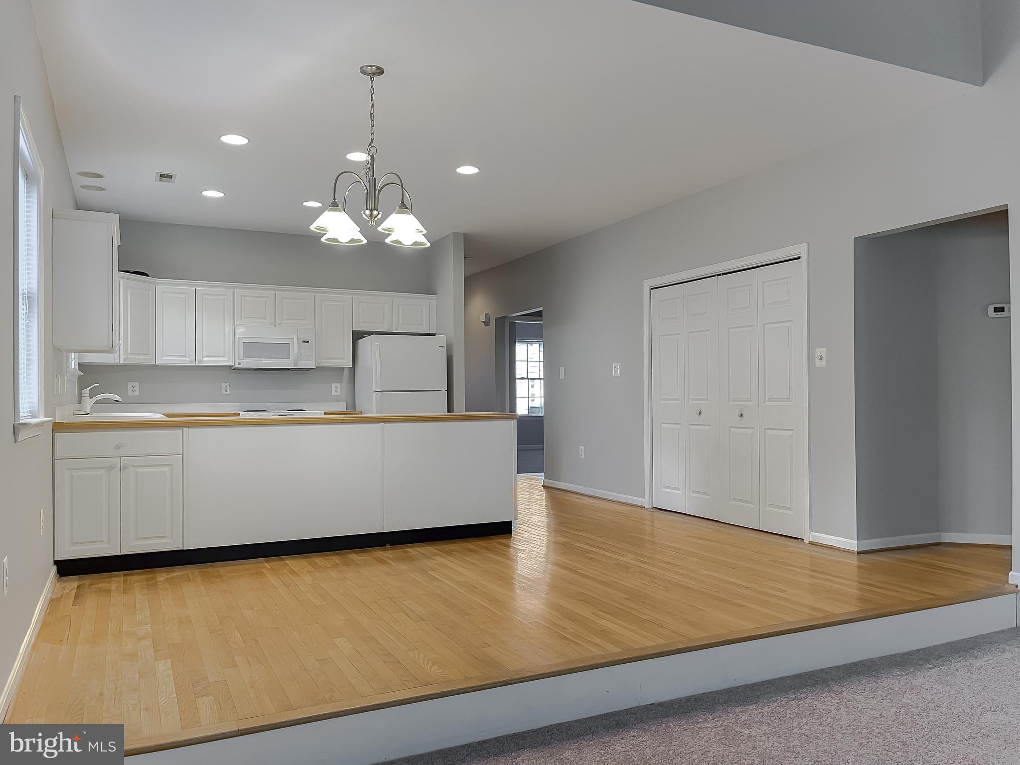 POTOMAC BEACH - Residential Lease