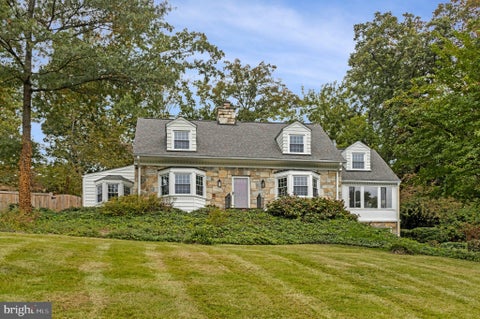 Photo of 3424 Woodside Road, ALEXANDRIA, VA 22310 (MLS # VAFX2345940)