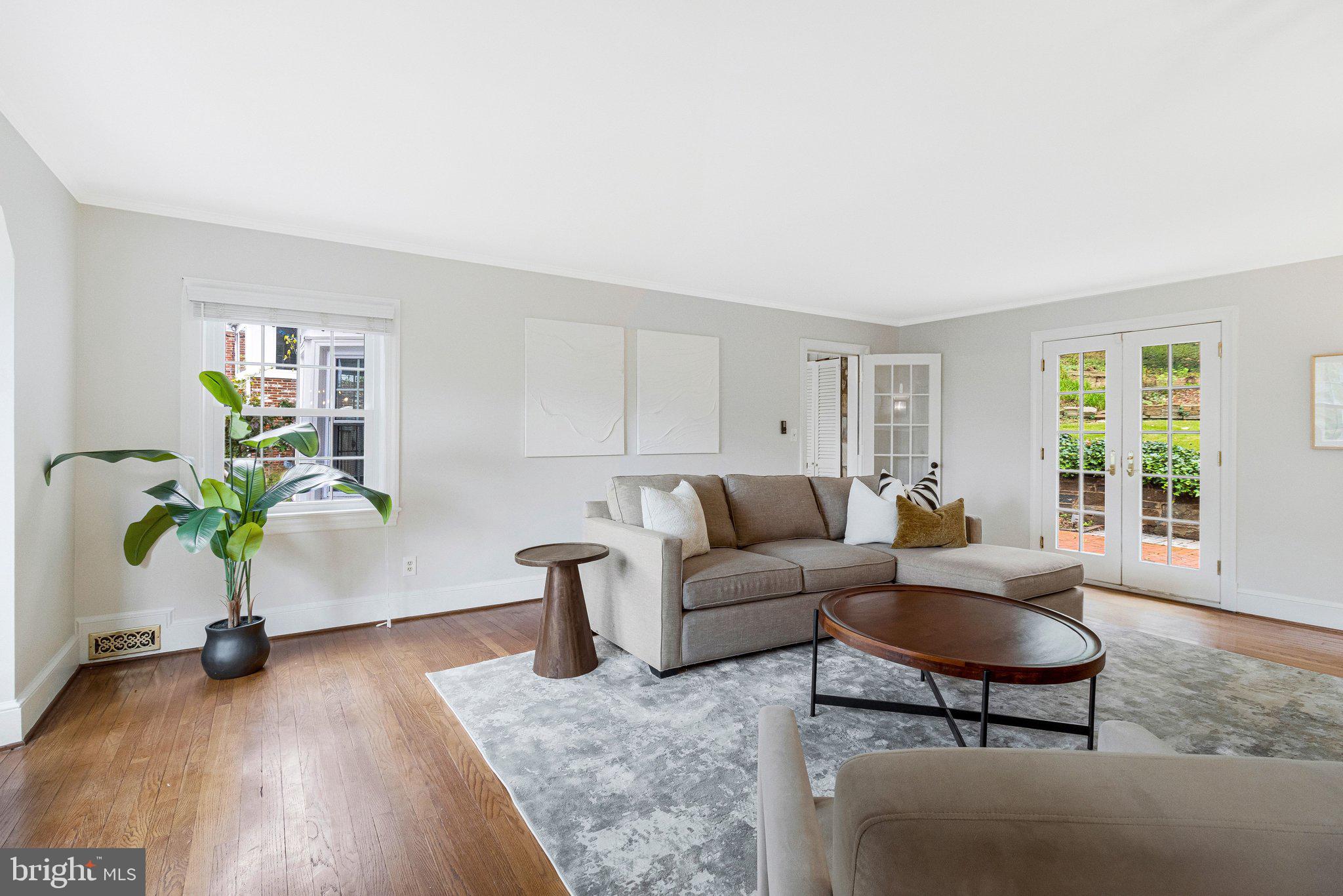 3424 WOODSIDE ROAD