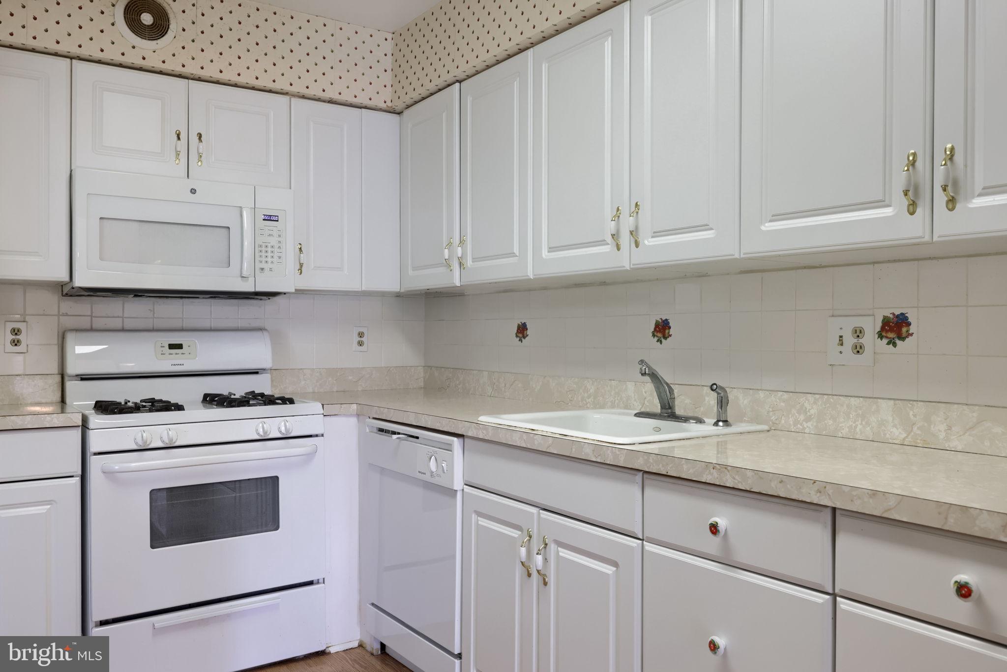 VALLEYBROOK ESTATES - Residential