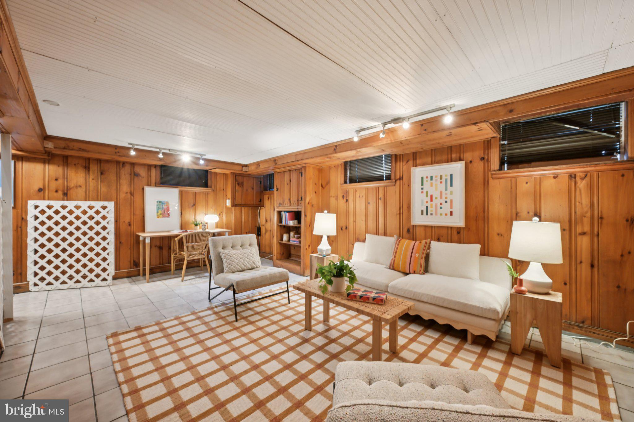 INDIAN SPRING PARK - Residential