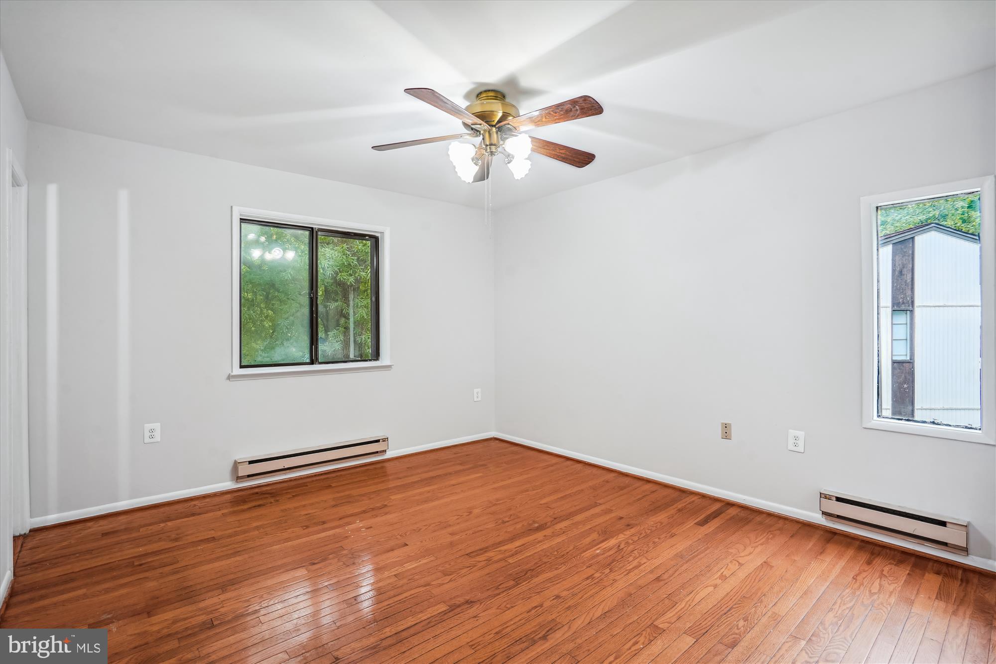 RESTON - Residential