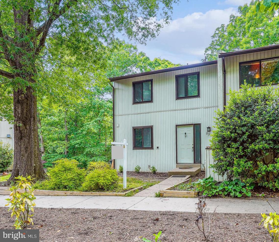 RESTON - Residential