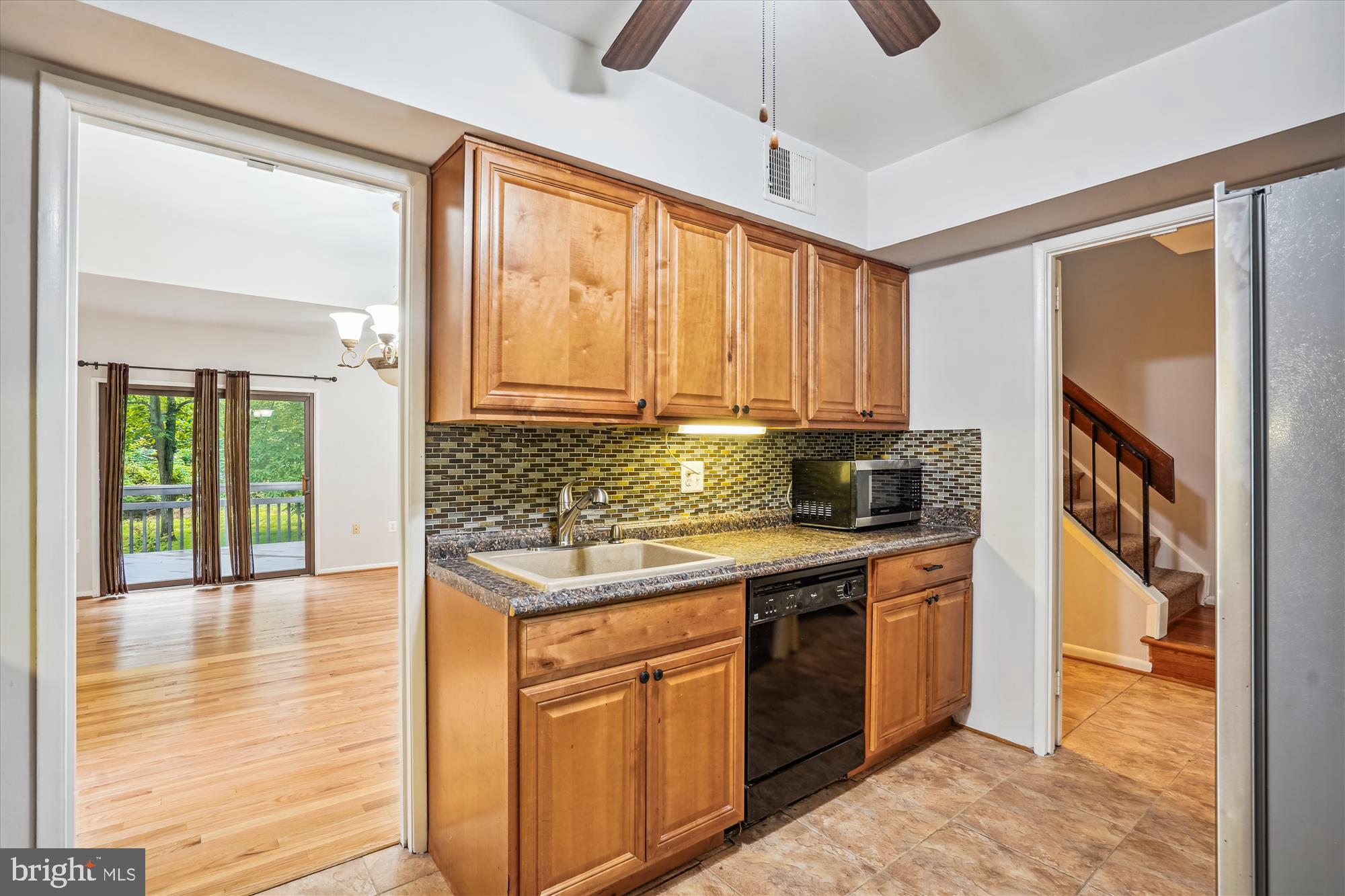 RESTON - Residential