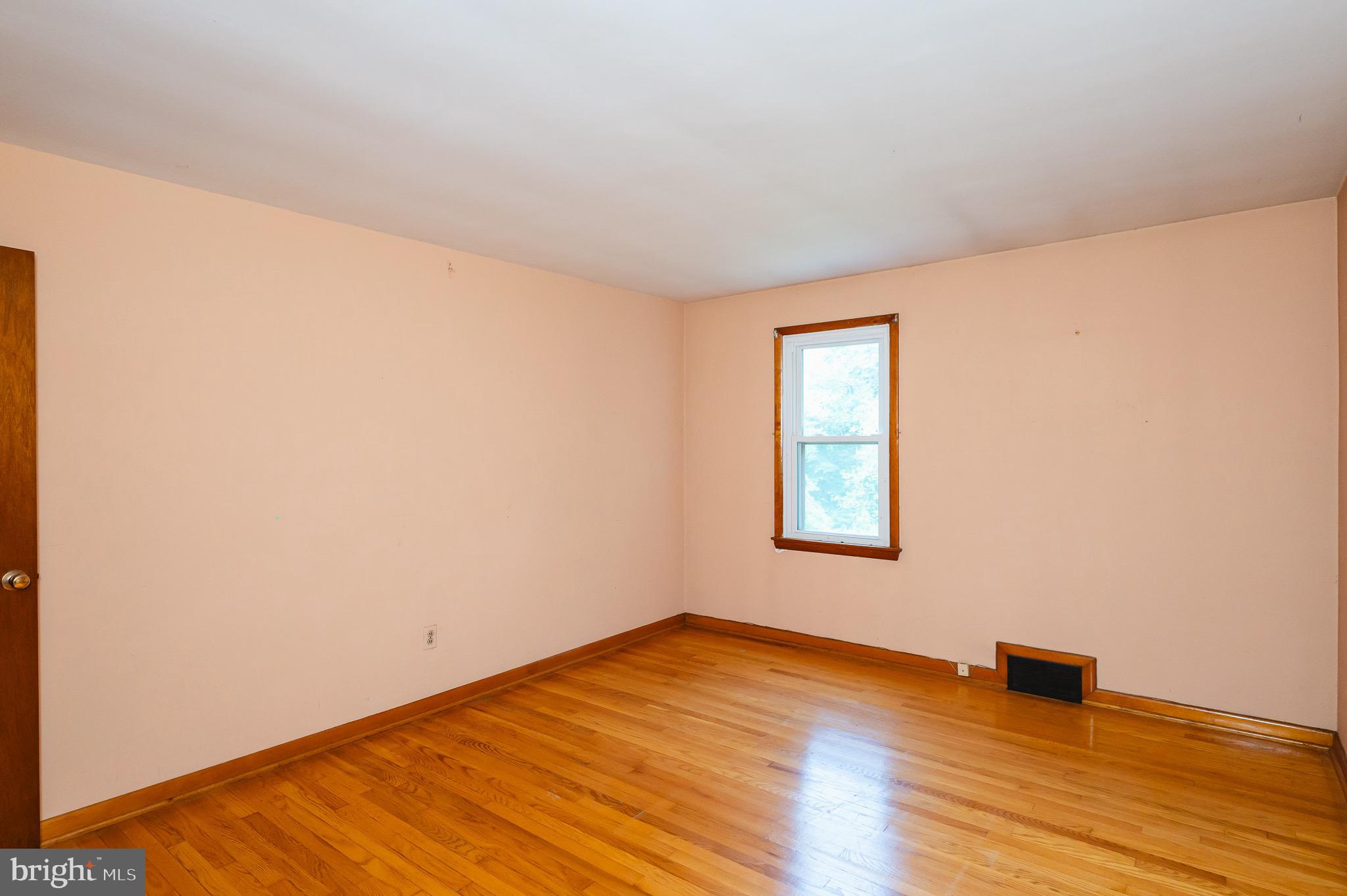 DARRYL GARDENS - Residential