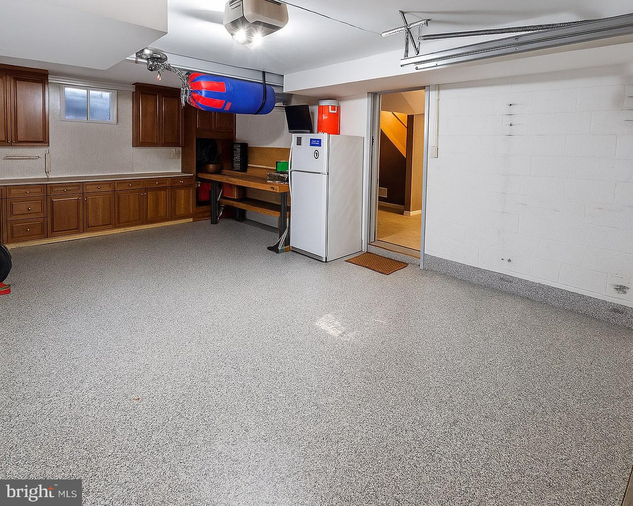 BROOKLAND ESTATES - Residential Lease