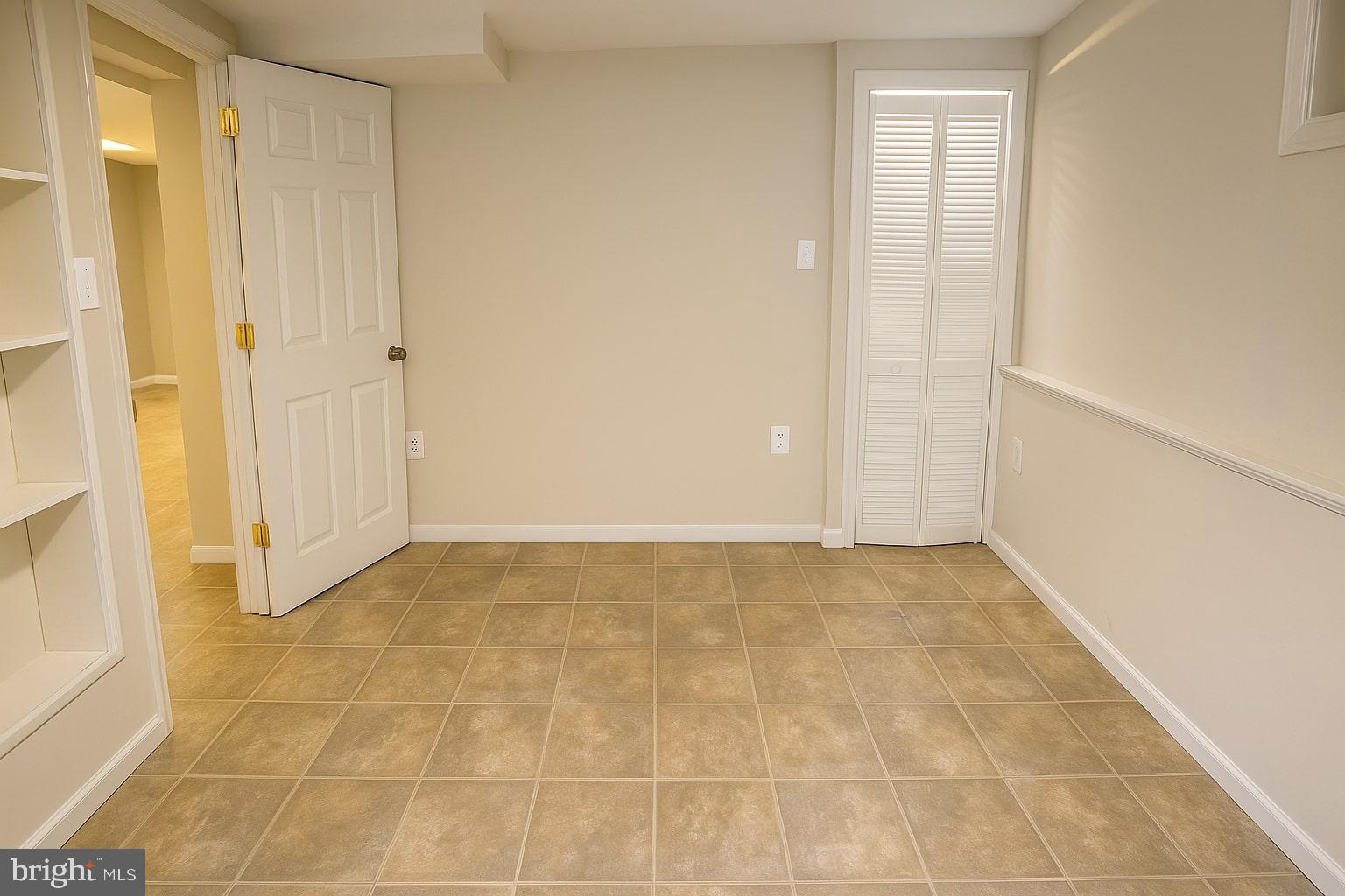 BROOKLAND ESTATES - Residential Lease