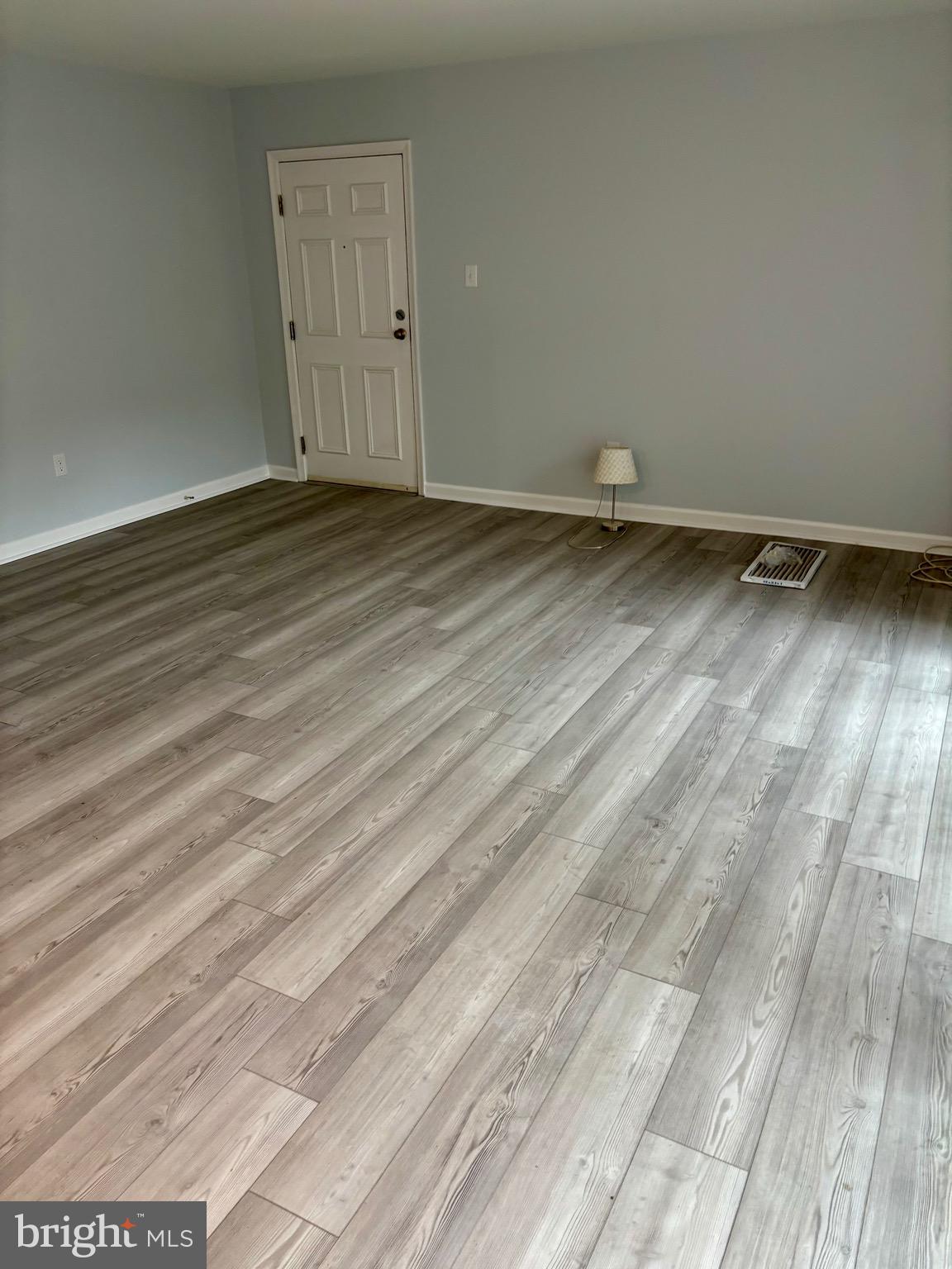 WESTWOOD COMMONS - Residential Lease