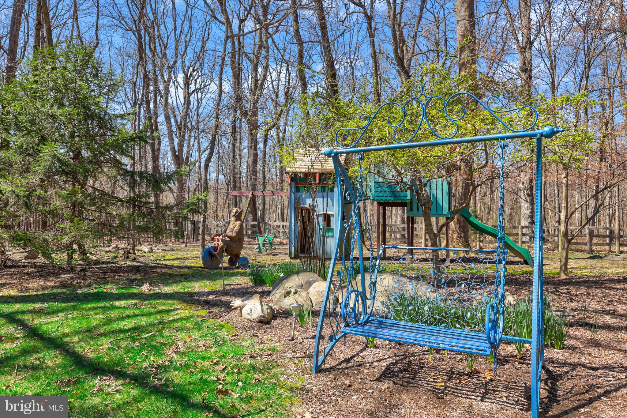 BLUE RIDGE CHASE - Residential