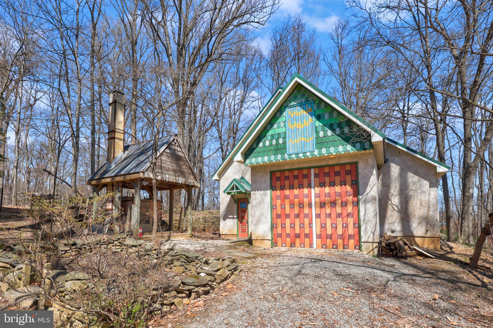 BLUE RIDGE CHASE - Residential