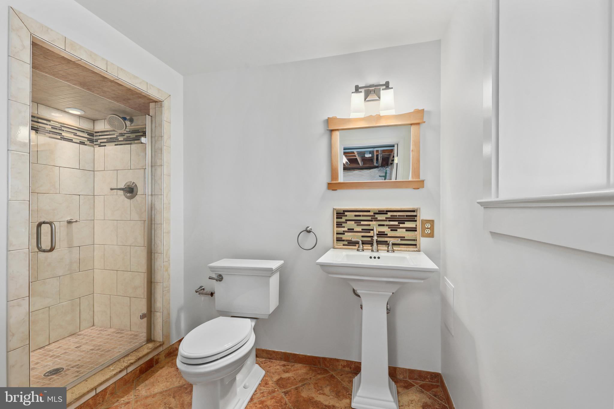 BLUE RIDGE CHASE - Residential