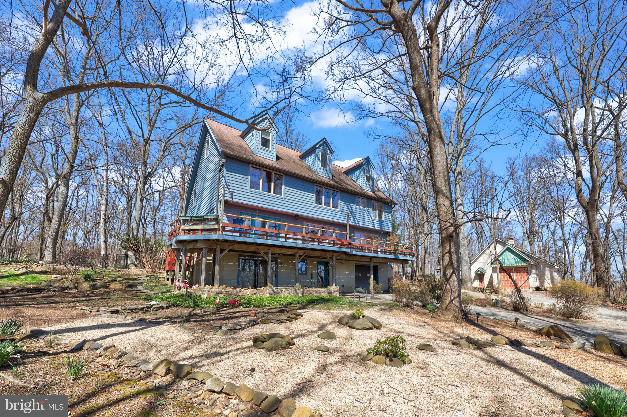 BLUE RIDGE CHASE - Residential