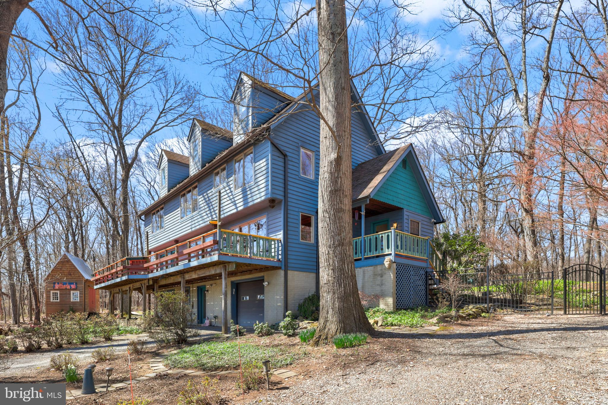 BLUE RIDGE CHASE - Residential