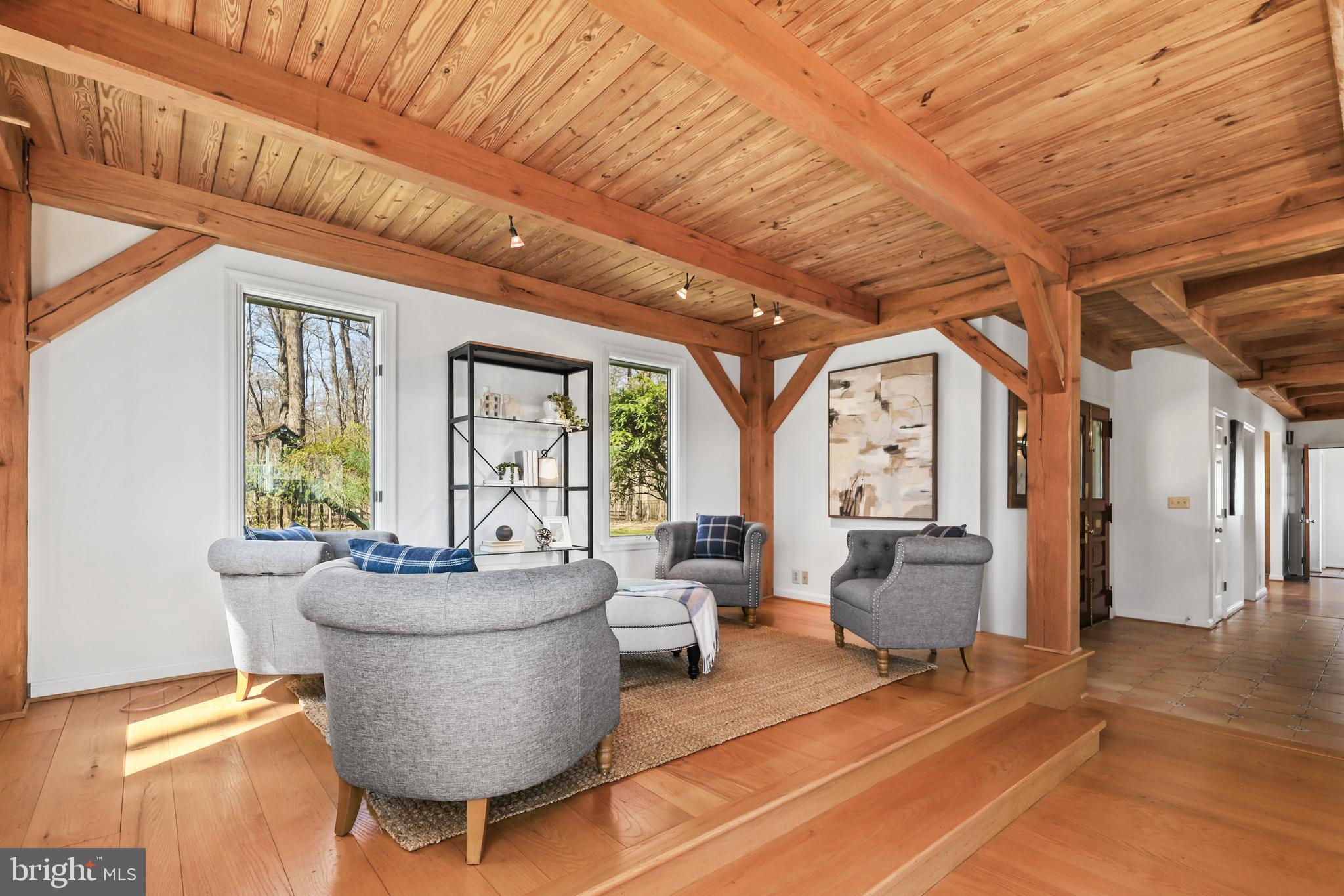 BLUE RIDGE CHASE - Residential