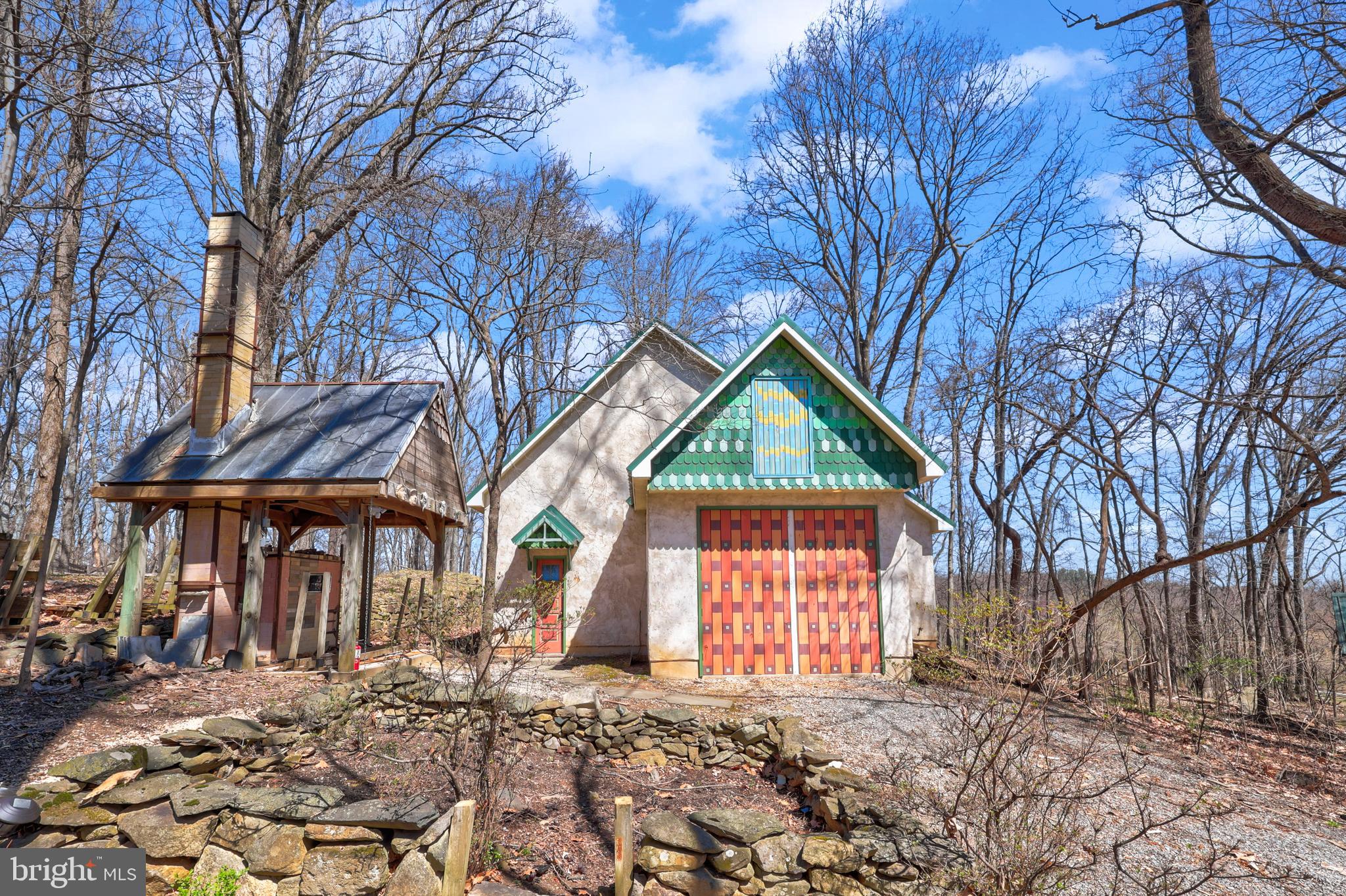 BLUE RIDGE CHASE - Residential