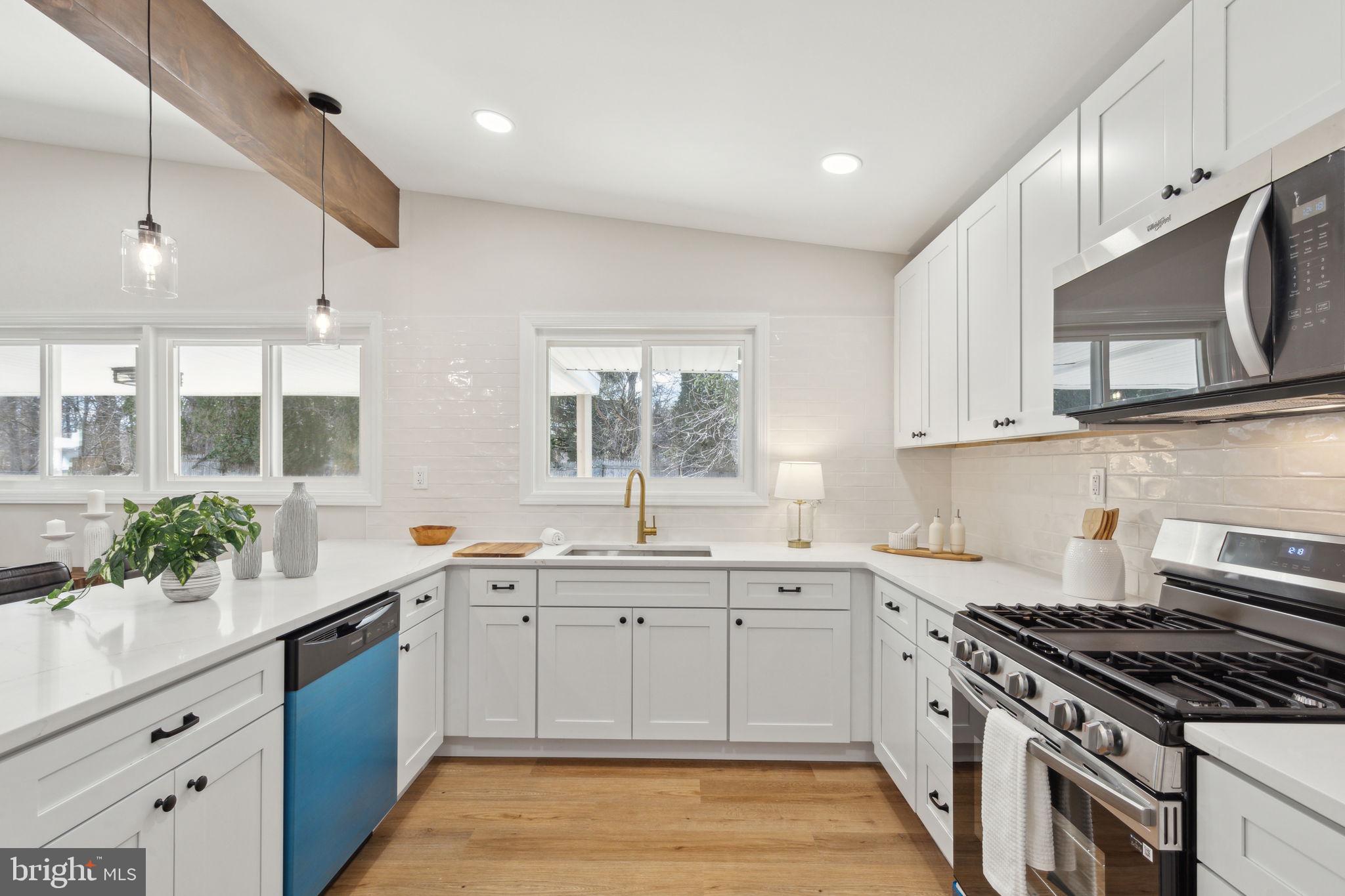 GREYSTONE MANOR - Residential