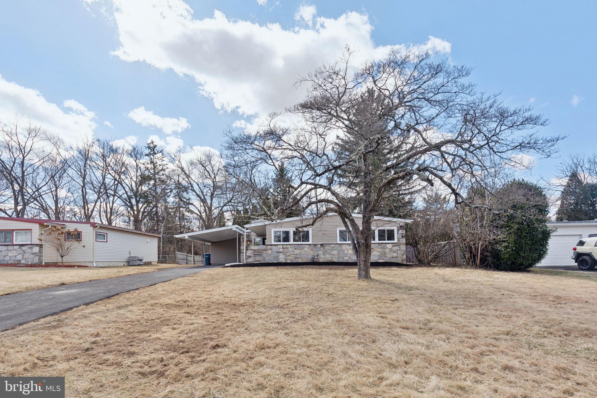 GREYSTONE MANOR - Residential