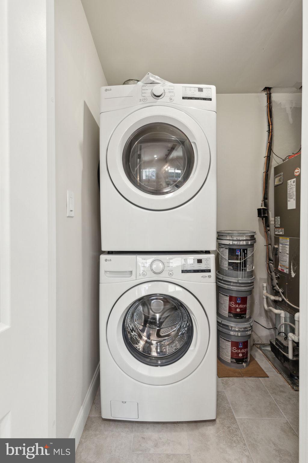 GREYSTONE MANOR - Residential