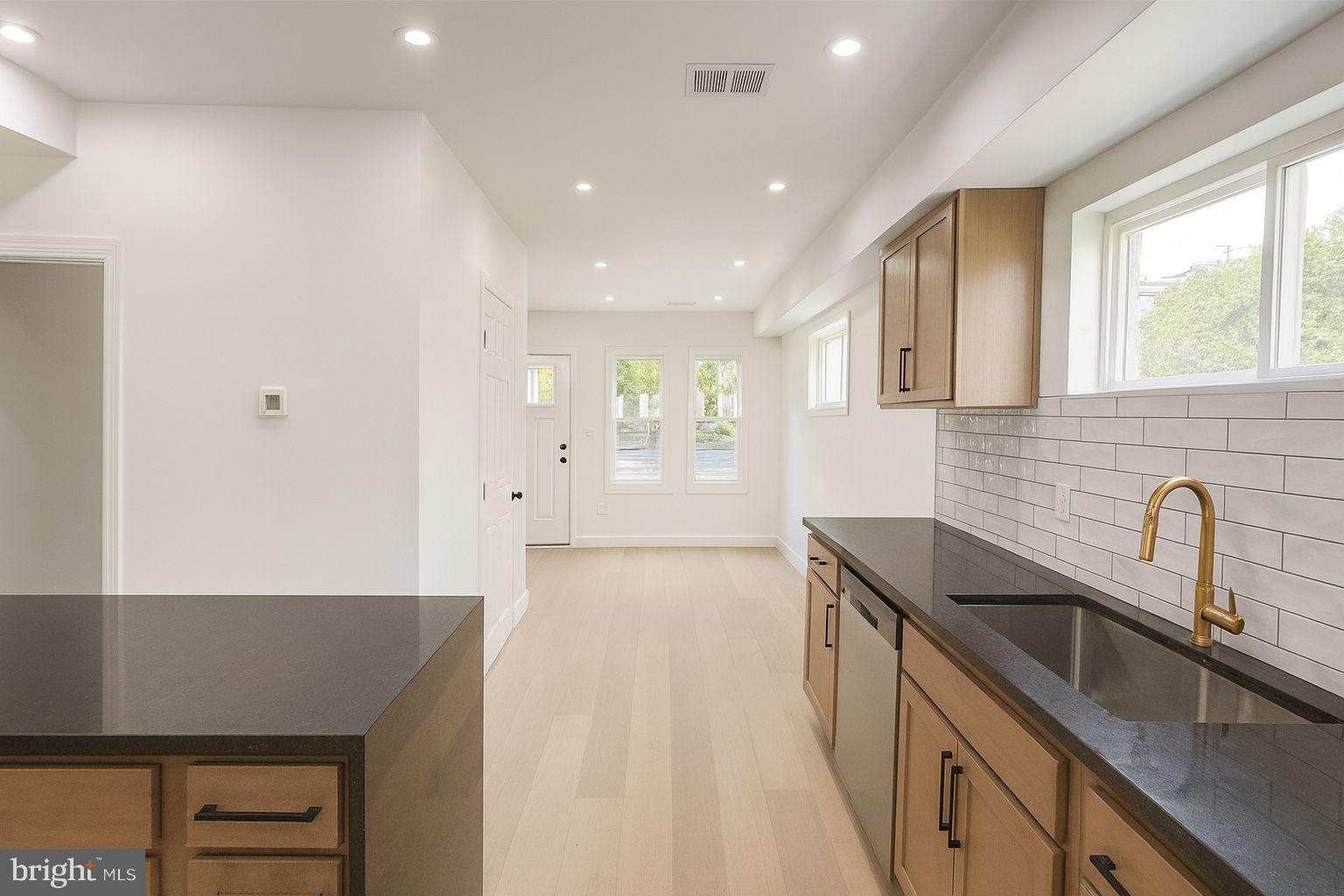 1416 KEARNY STREET NE