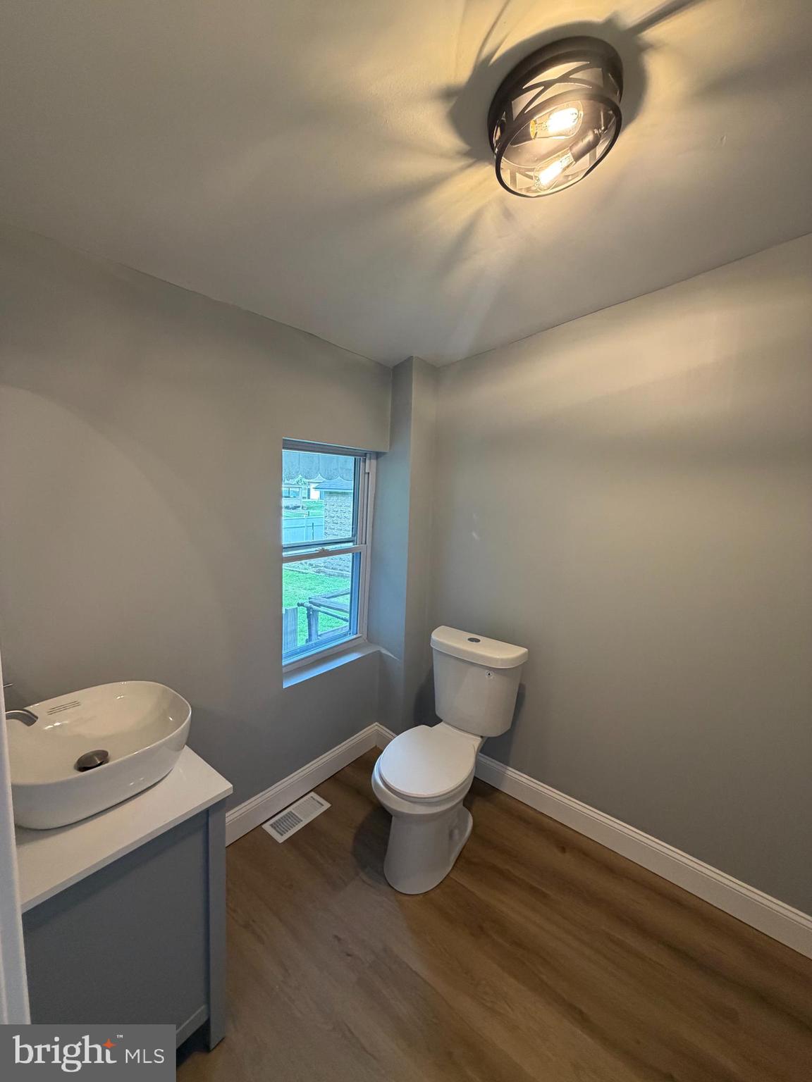 CLIFTON HEIGHTS - Residential