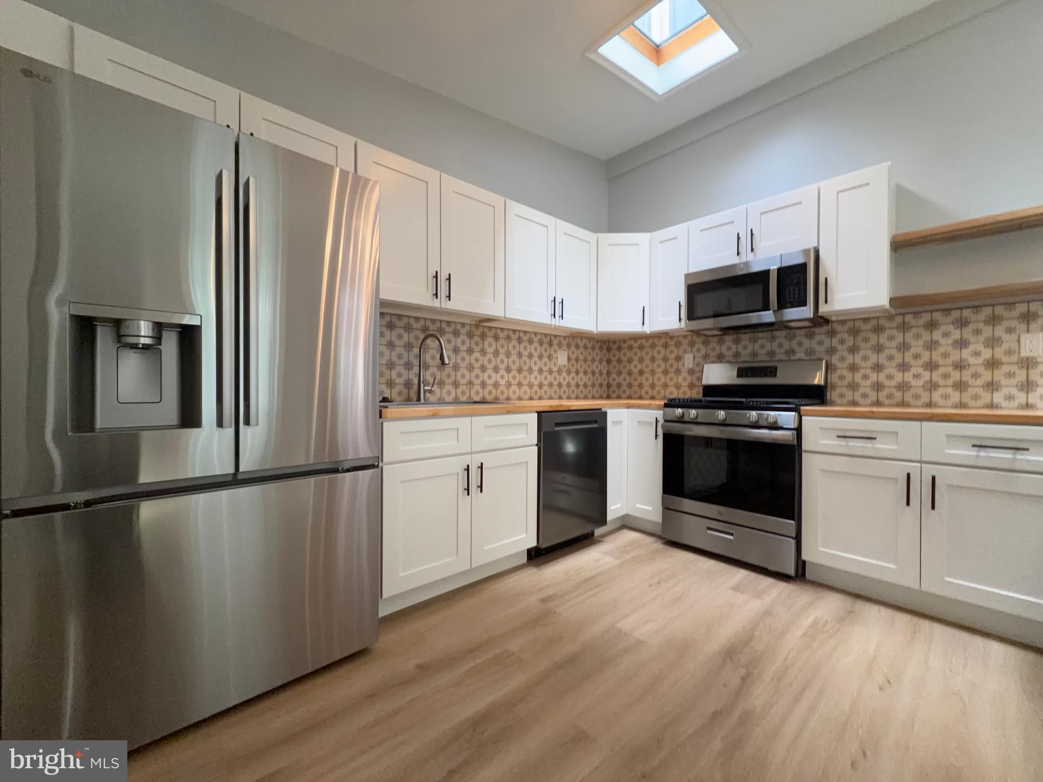 CLIFTON HEIGHTS - Residential