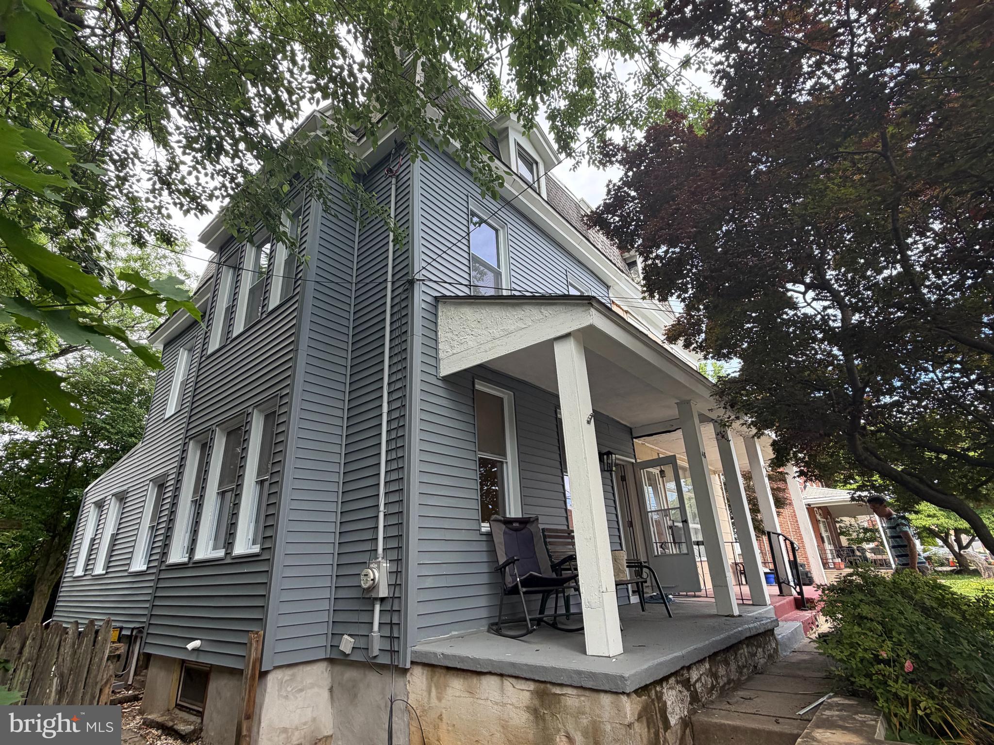 CLIFTON HEIGHTS - Residential