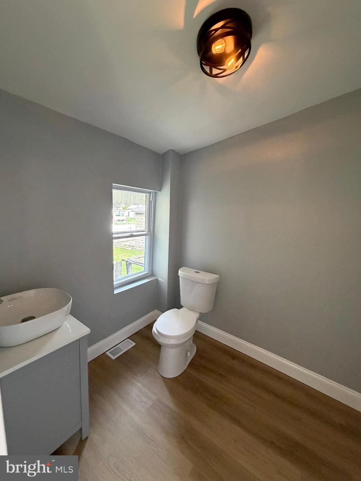 CLIFTON HEIGHTS - Residential