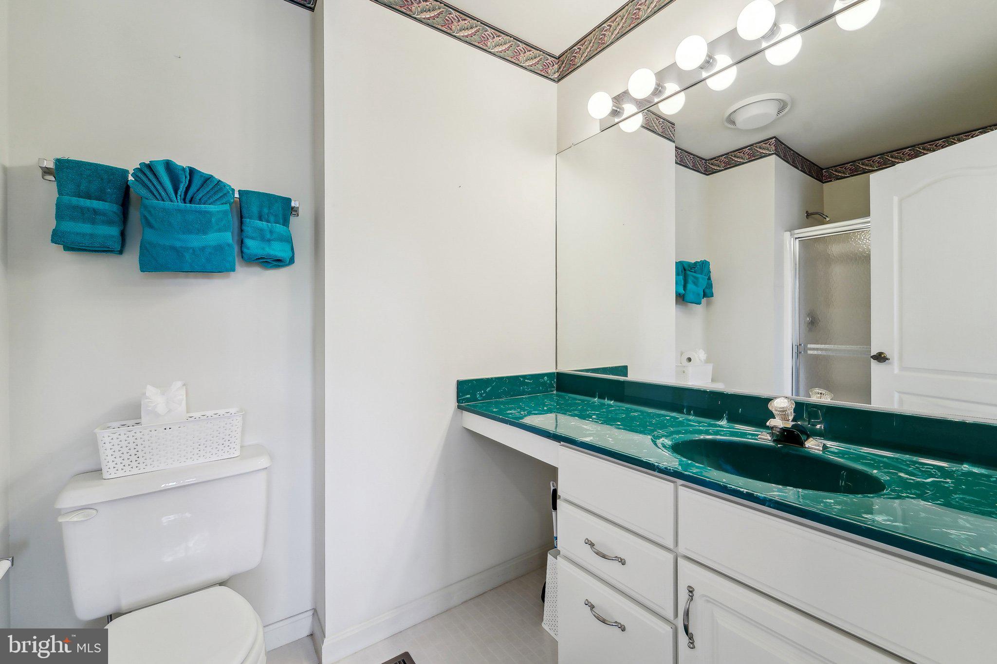 QUEENS LANDING - Residential