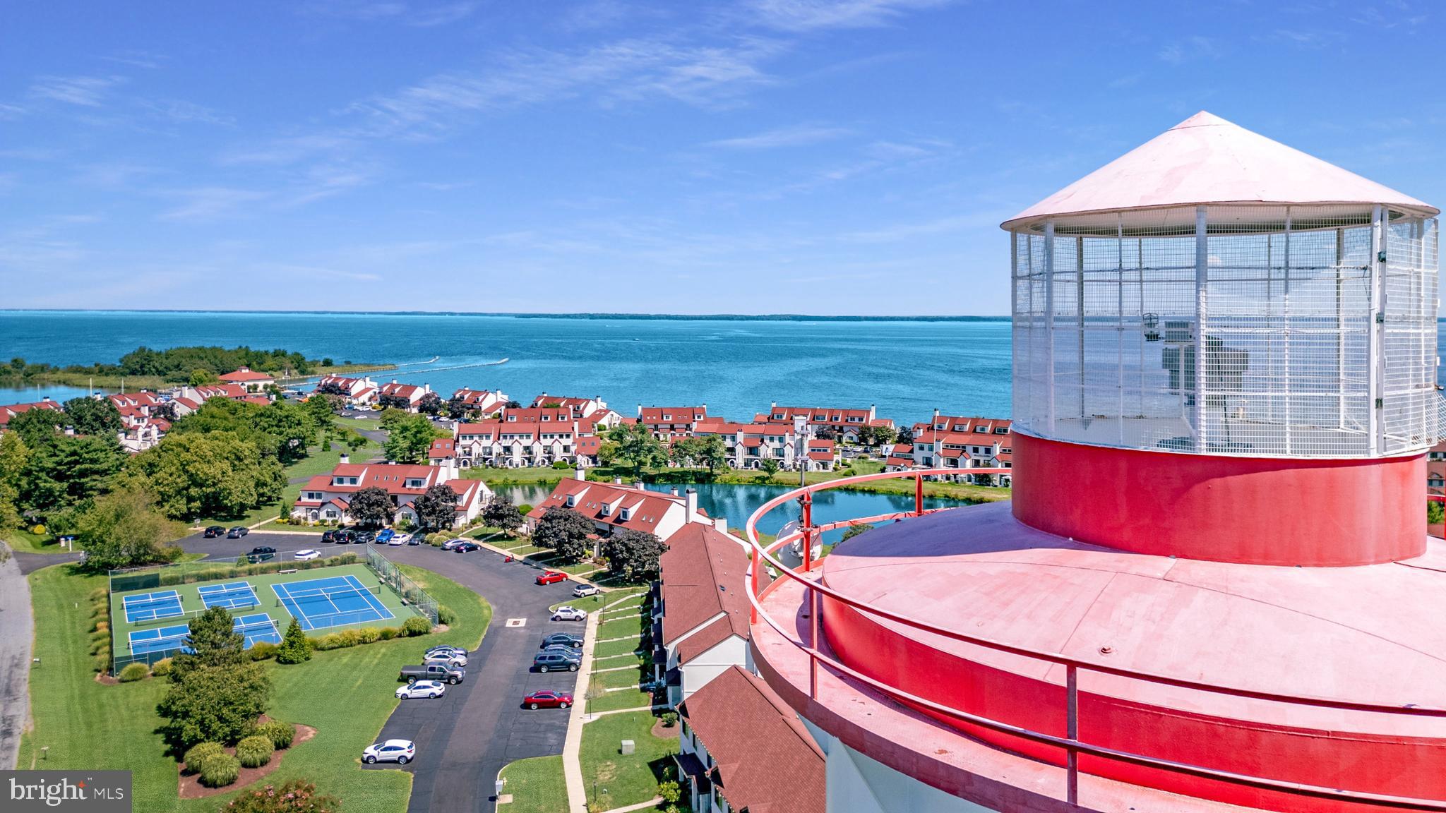 QUEENS LANDING - Residential