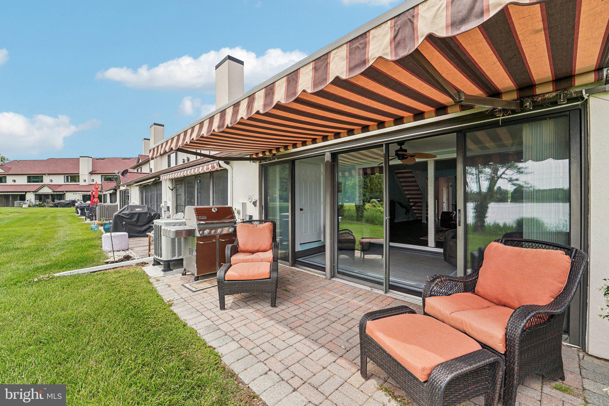 QUEENS LANDING - Residential