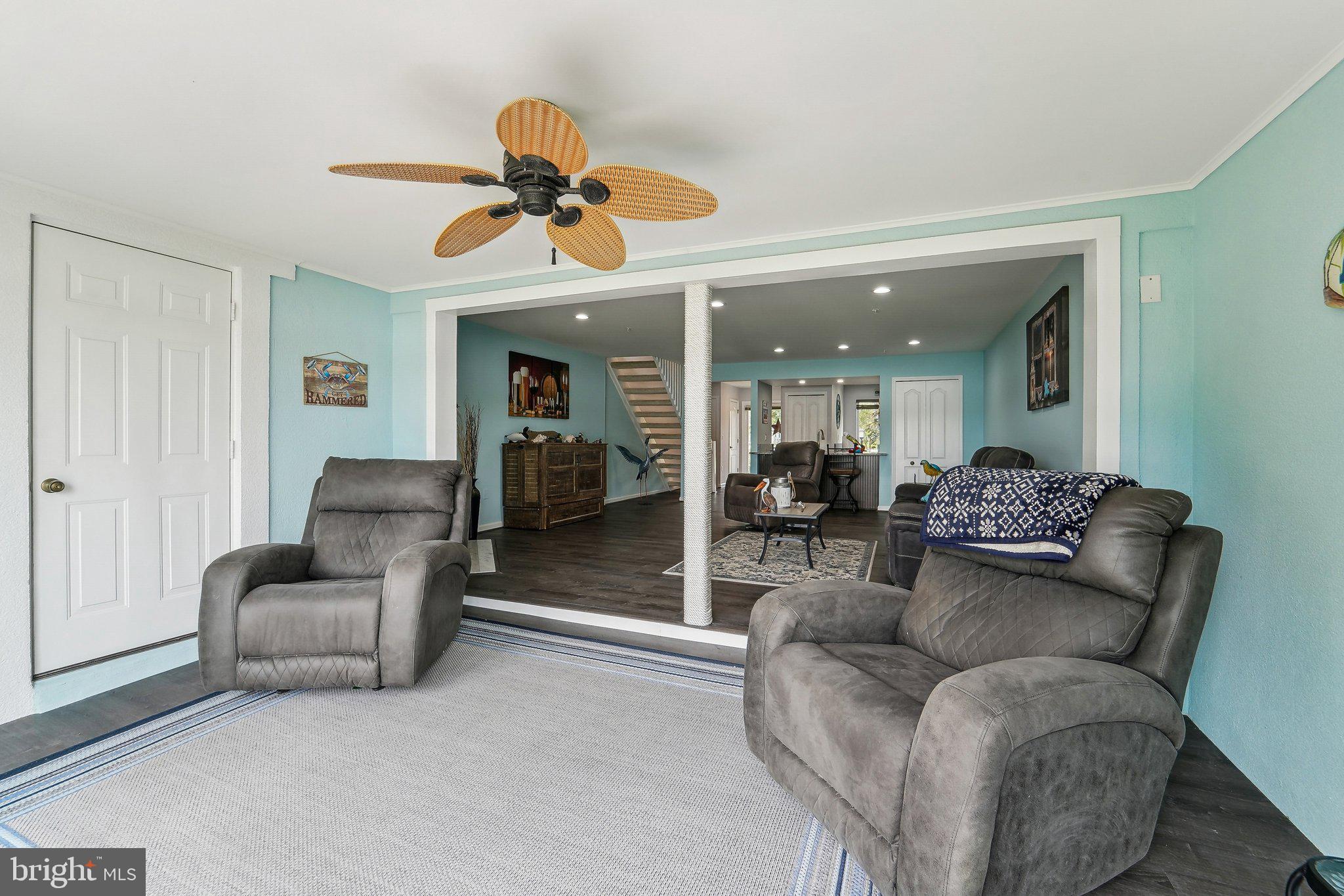 QUEENS LANDING - Residential