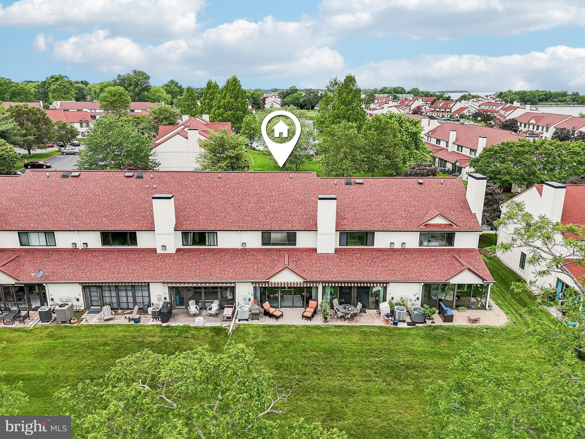 QUEENS LANDING - Residential