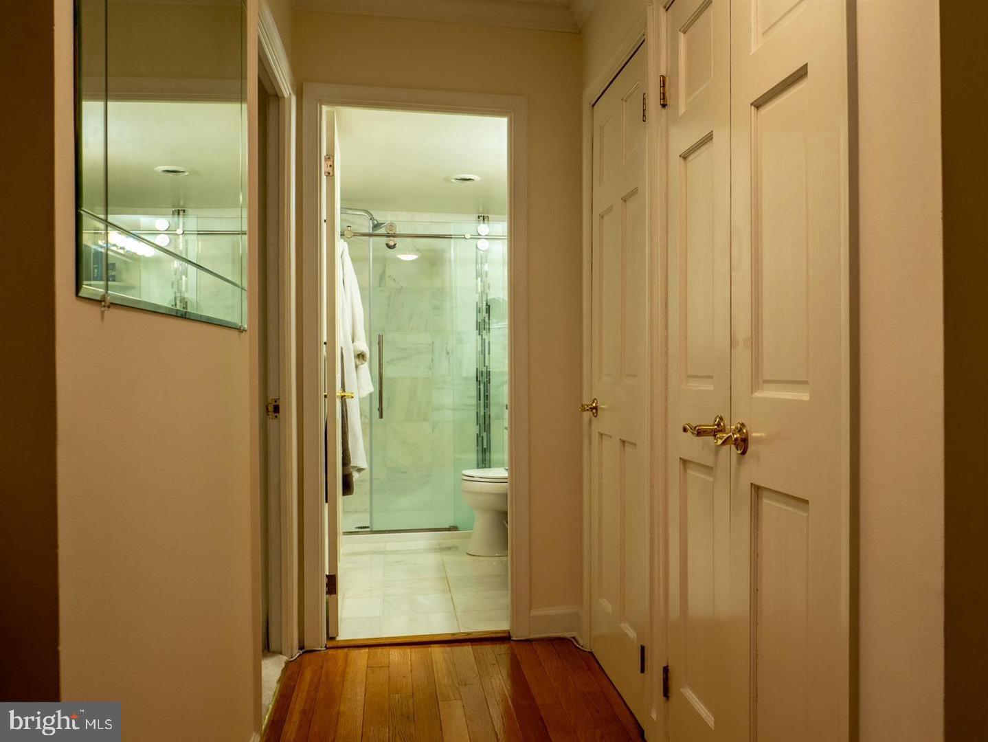 PROMENADE TOWERS - Residential Lease