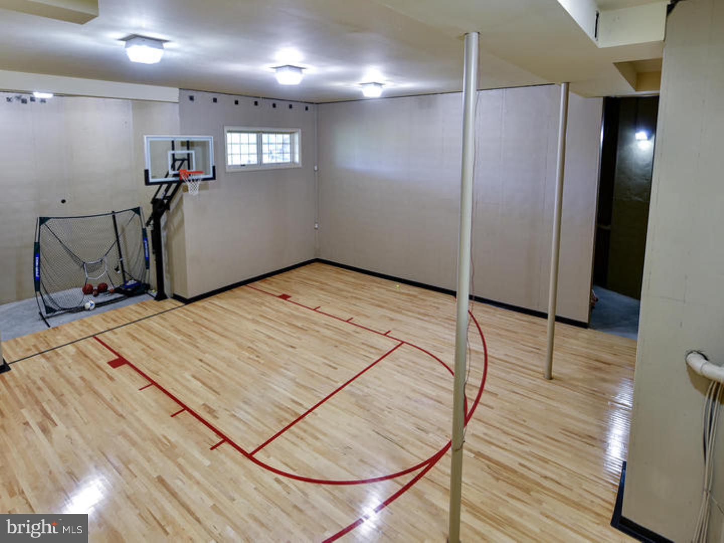 PINE CREEK - Residential