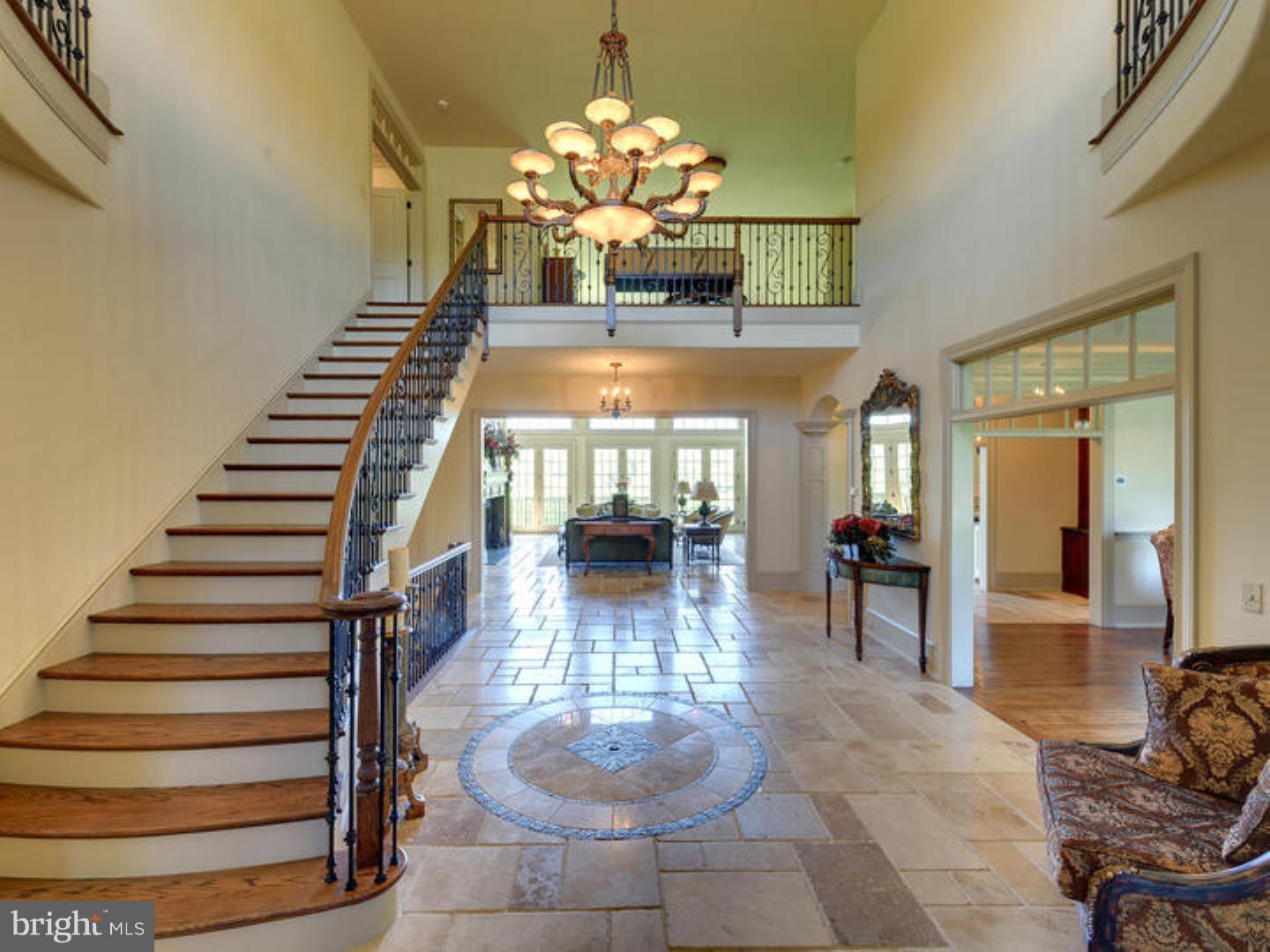 PINE CREEK - Residential