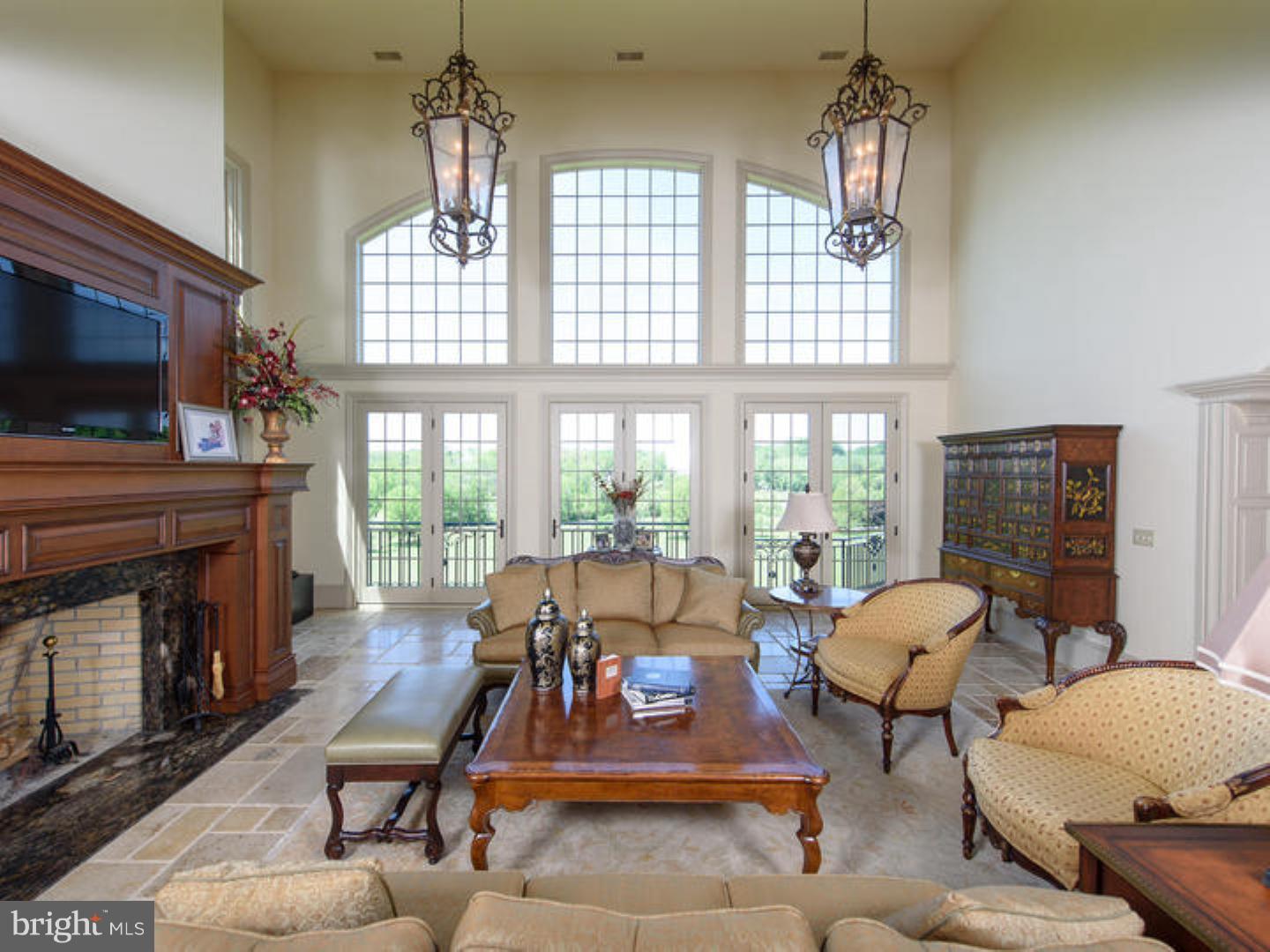 PINE CREEK - Residential