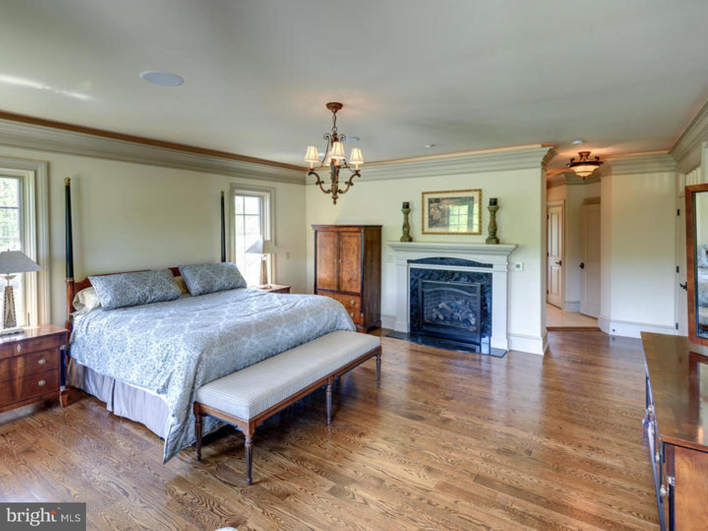 PINE CREEK - Residential