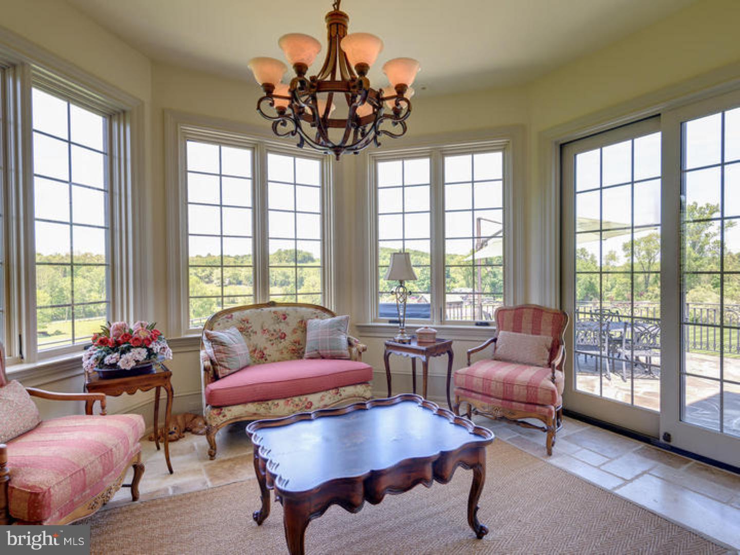 PINE CREEK - Residential