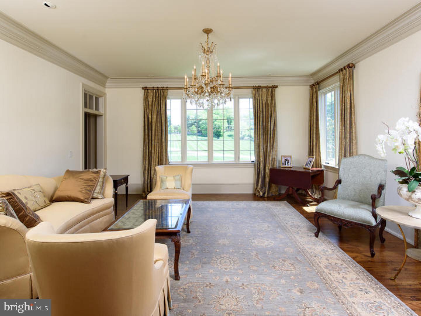 PINE CREEK - Residential