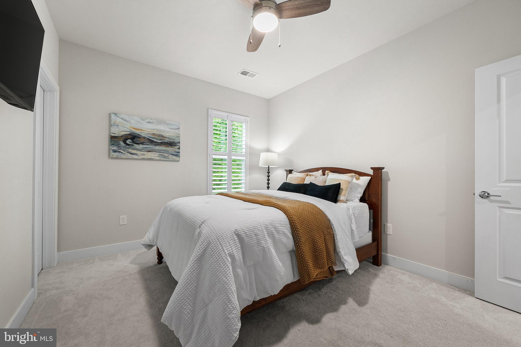POTOMAC SHORES - Residential