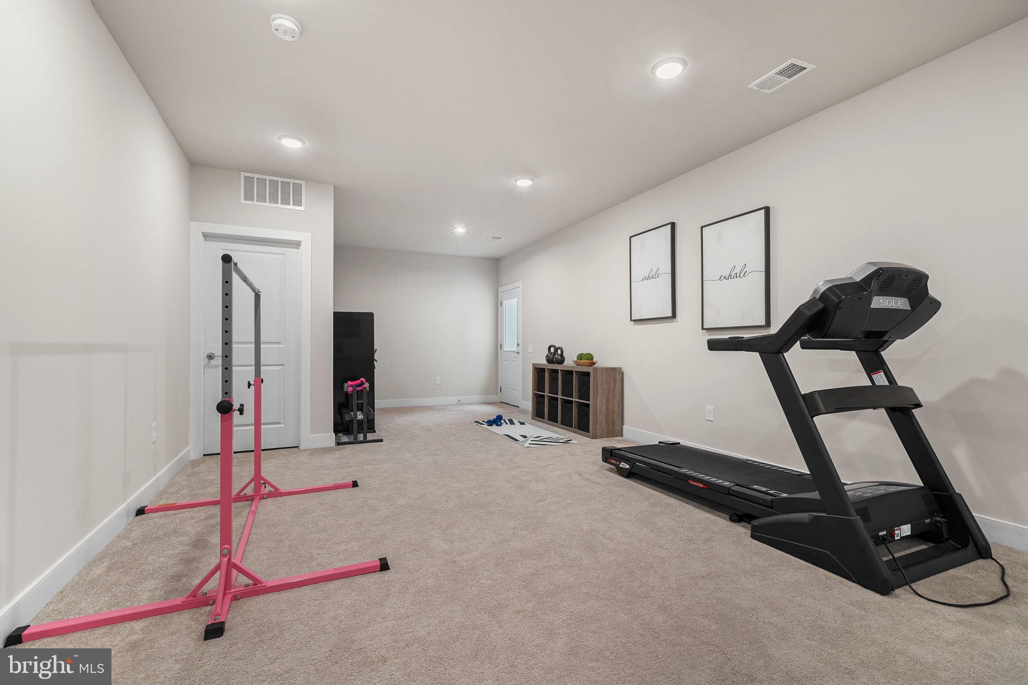 POTOMAC SHORES - Residential