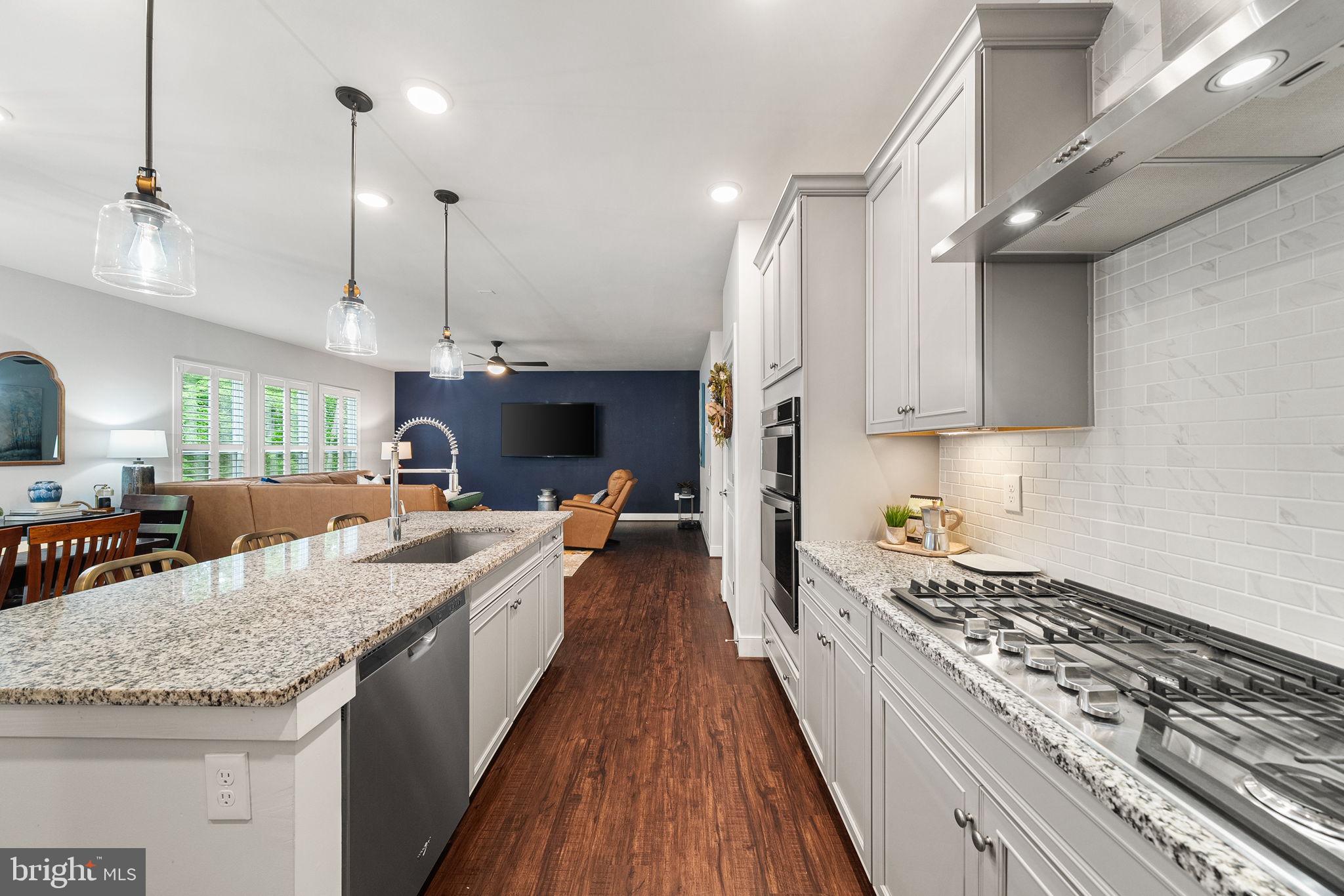 POTOMAC SHORES - Residential