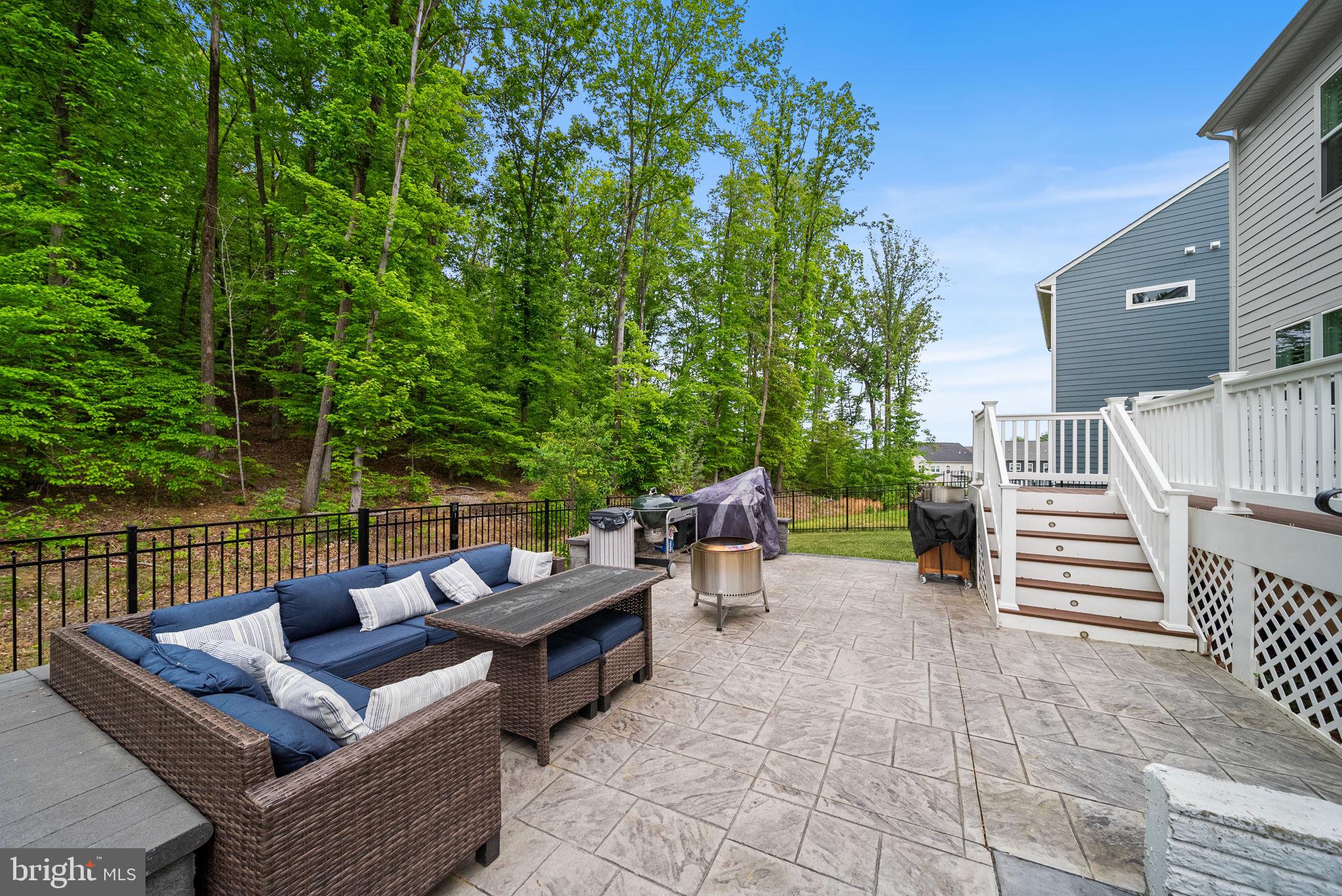 POTOMAC SHORES - Residential