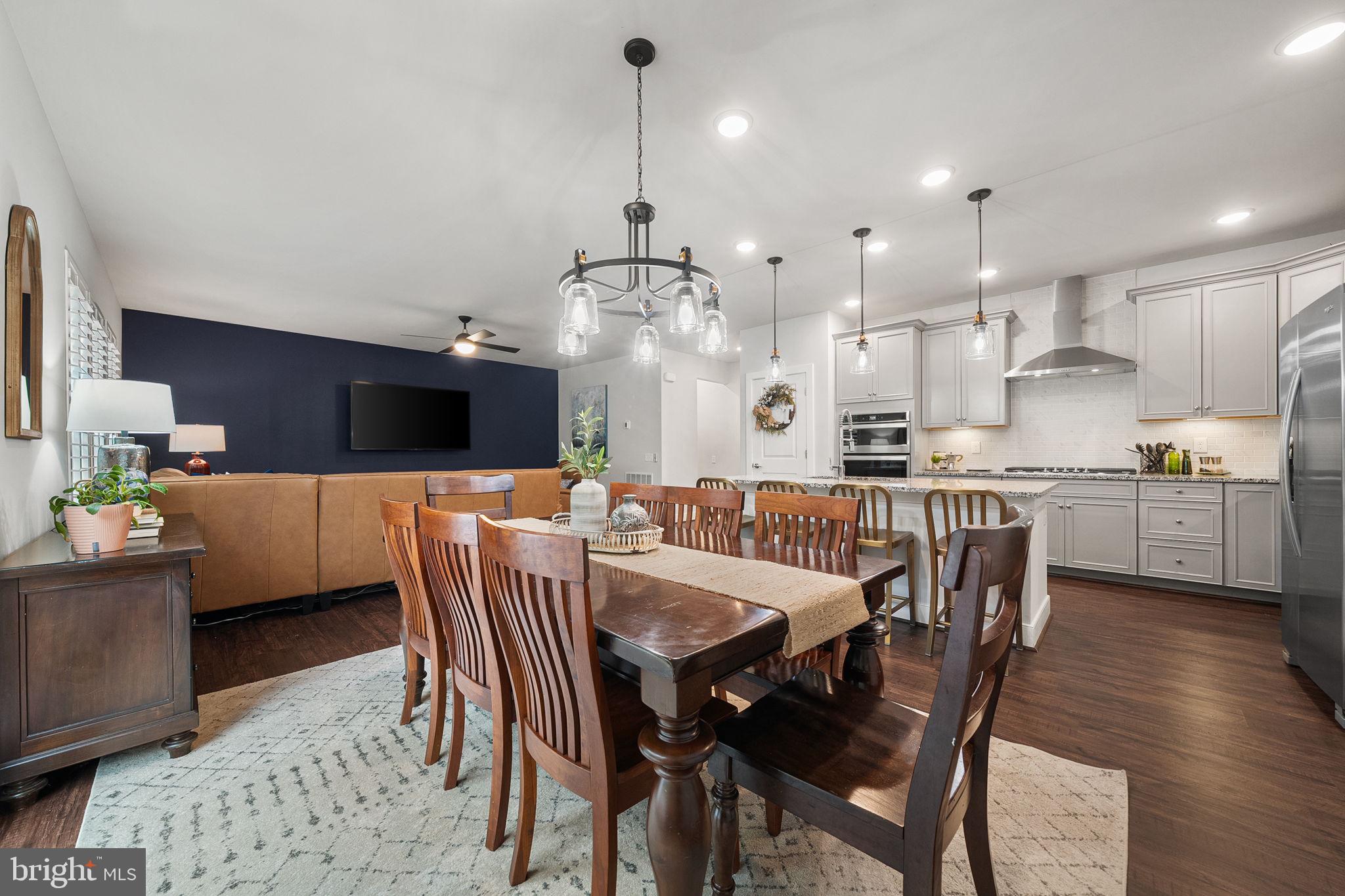 POTOMAC SHORES - Residential