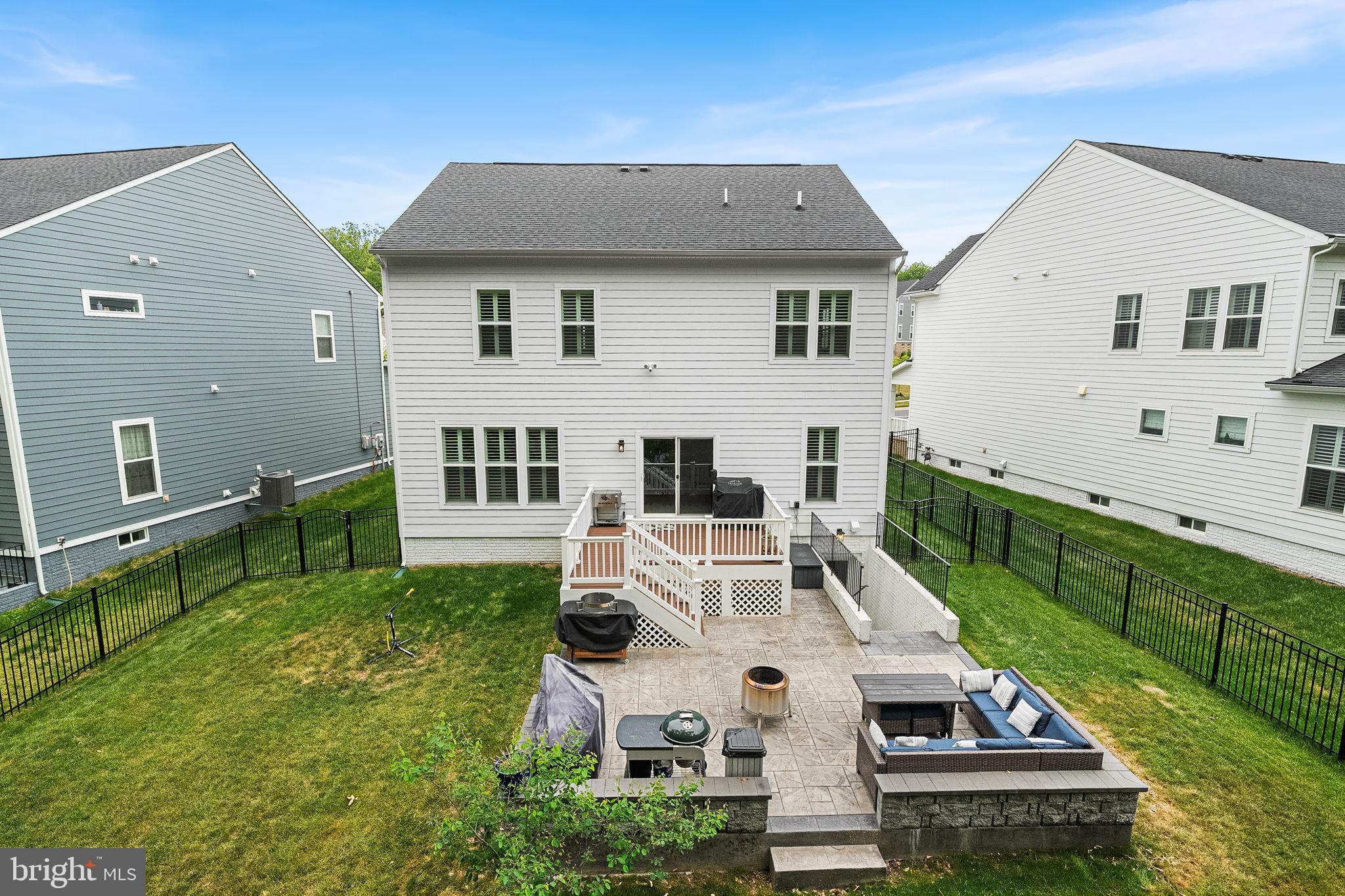 POTOMAC SHORES - Residential
