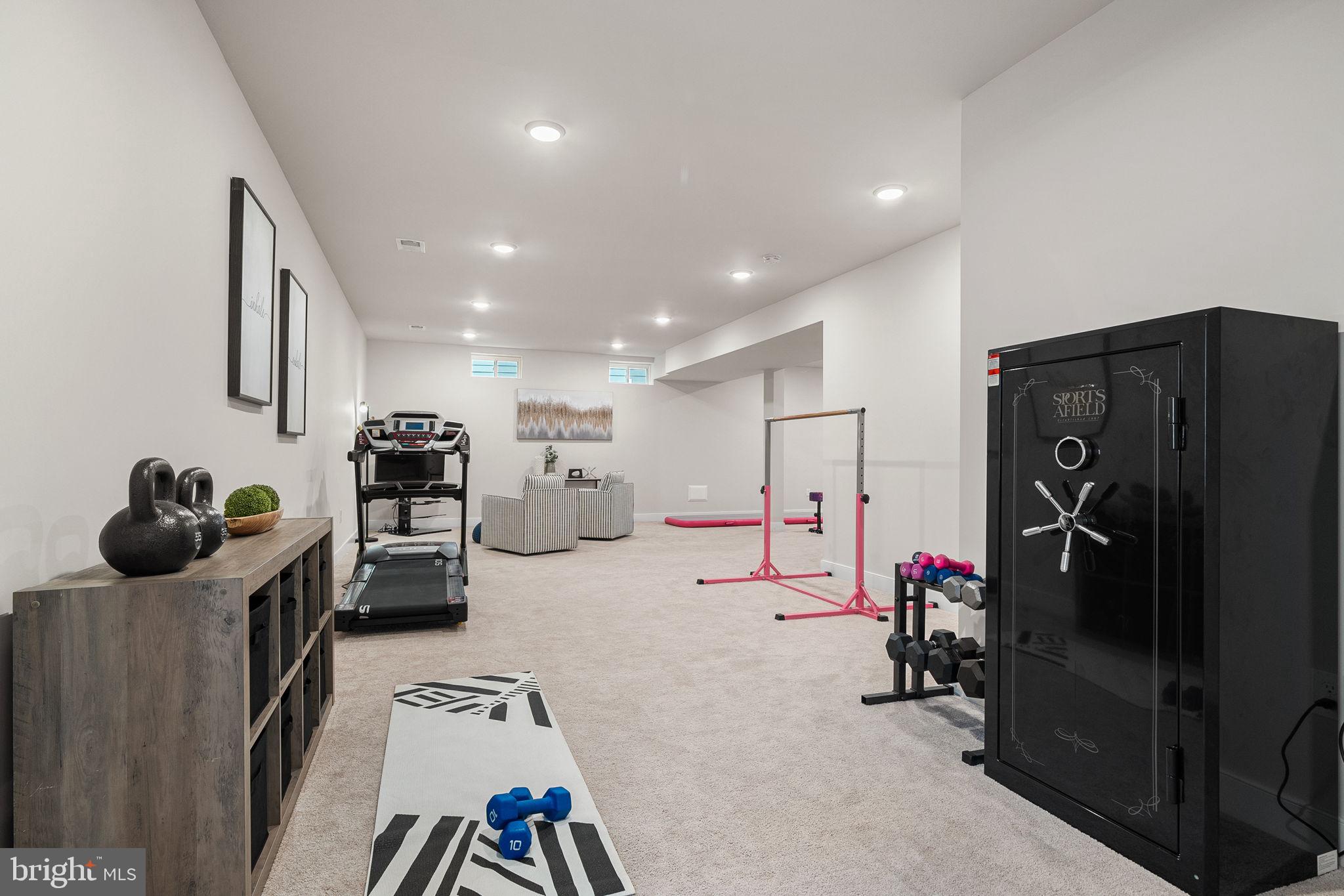 POTOMAC SHORES - Residential